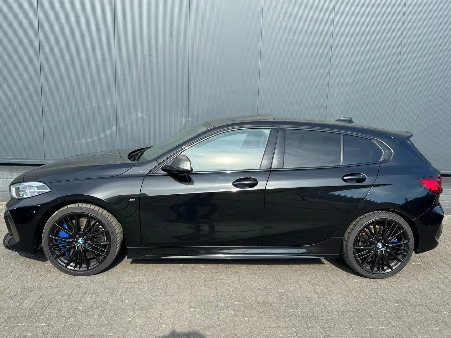 BMW 135 1-serie M135i xDrive High Executive Pano/cam/Full! Noir - 2