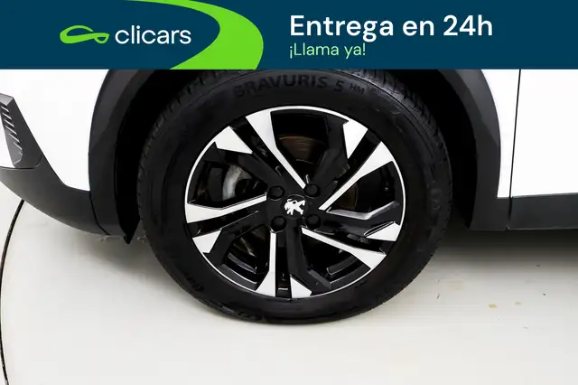 Peugeot 2008 view 11