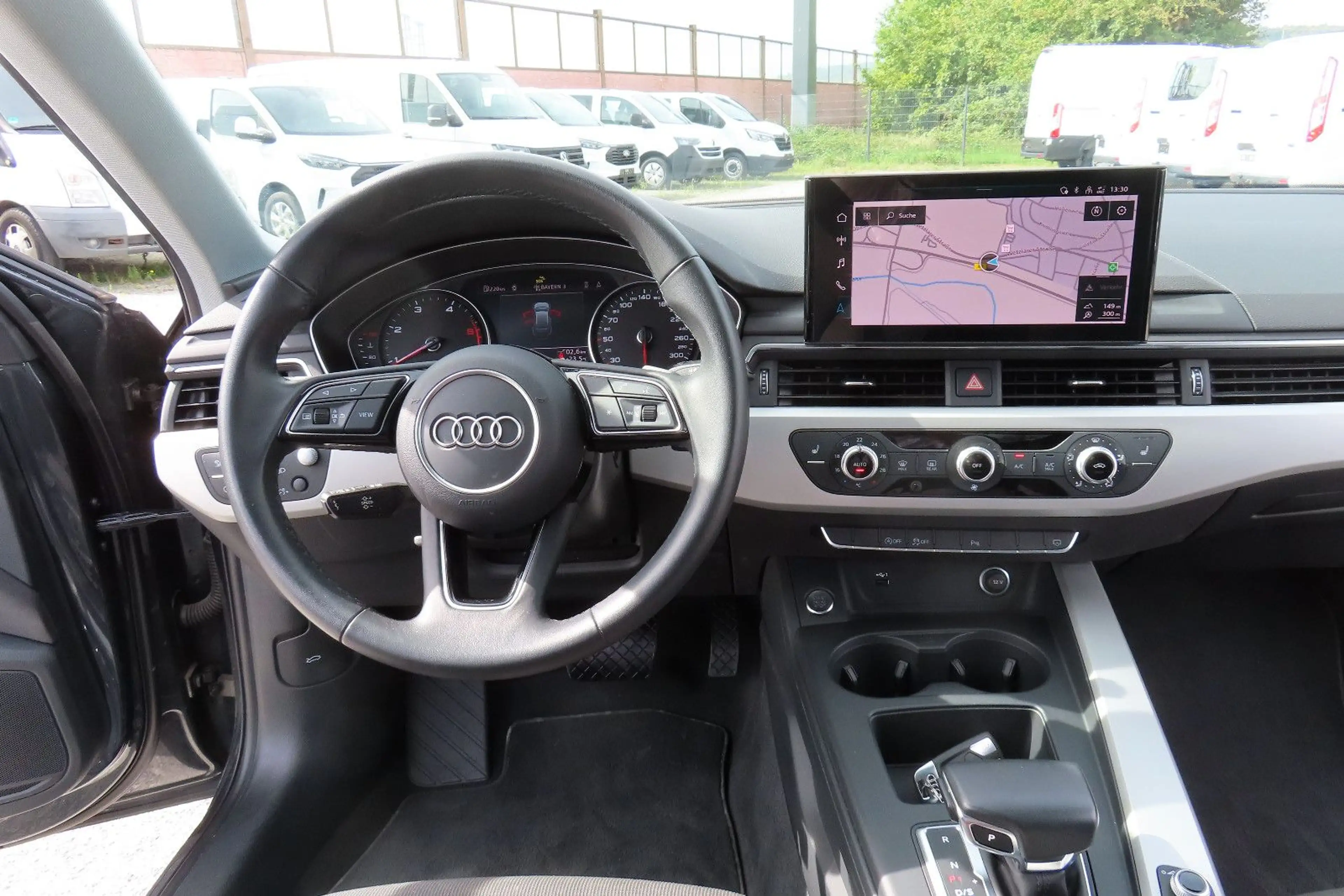 Audi A4 Av 35 TDI DSG Navi Panorama HeadUp Kamera AHK — photo 22