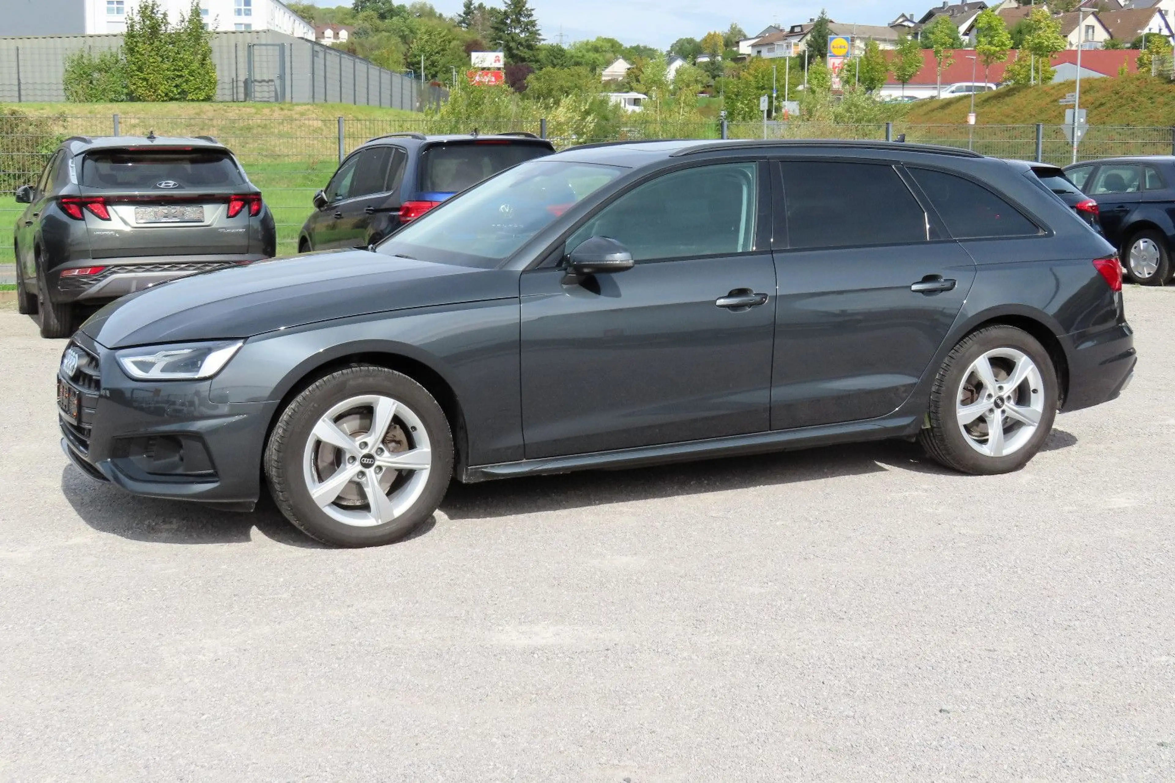 Audi A4 Av 35 TDI DSG Navi Panorama HeadUp Kamera AHK — photo 2