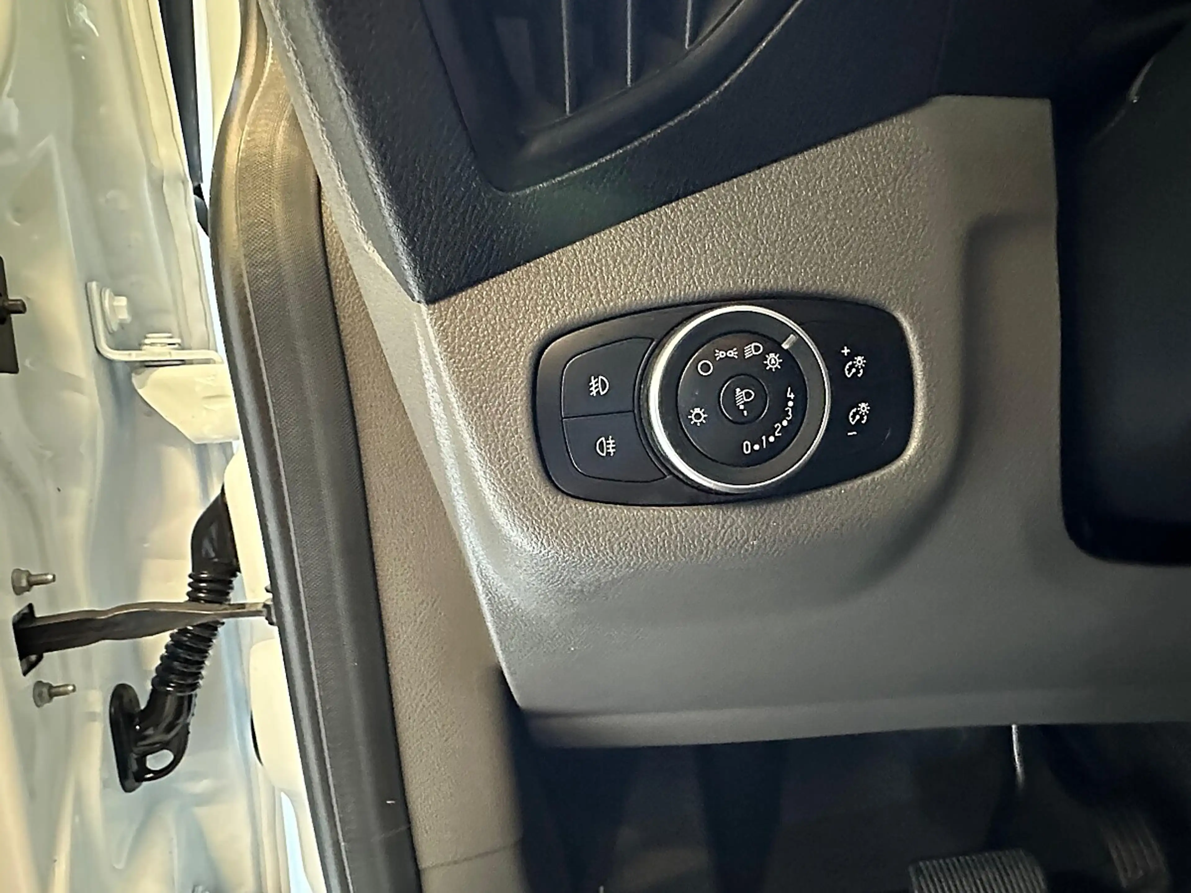 Ford Transit Connect Kombi Trend 240 1,5 EcoBlue L1 Aut. Rückfahrkam... — photo 14