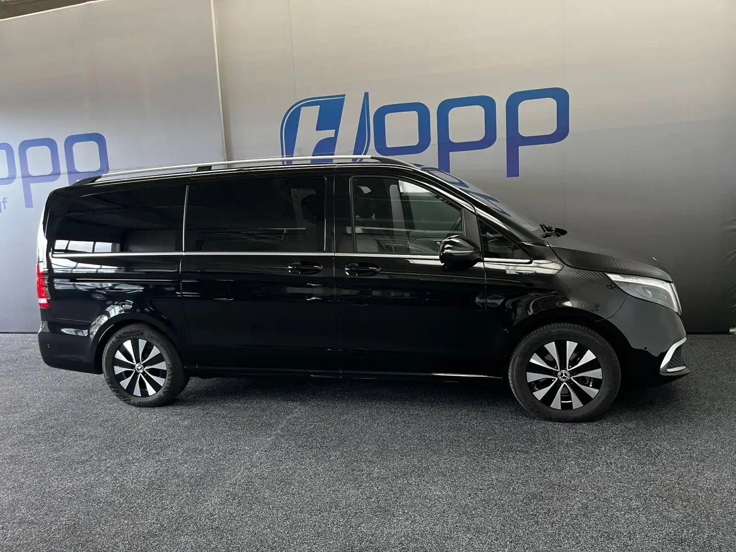 Mercedes-Benz EQV 300 L2 - 8 Pers. - Pano - AMG - Leer - 360 - Elec. Sch Noir - 2