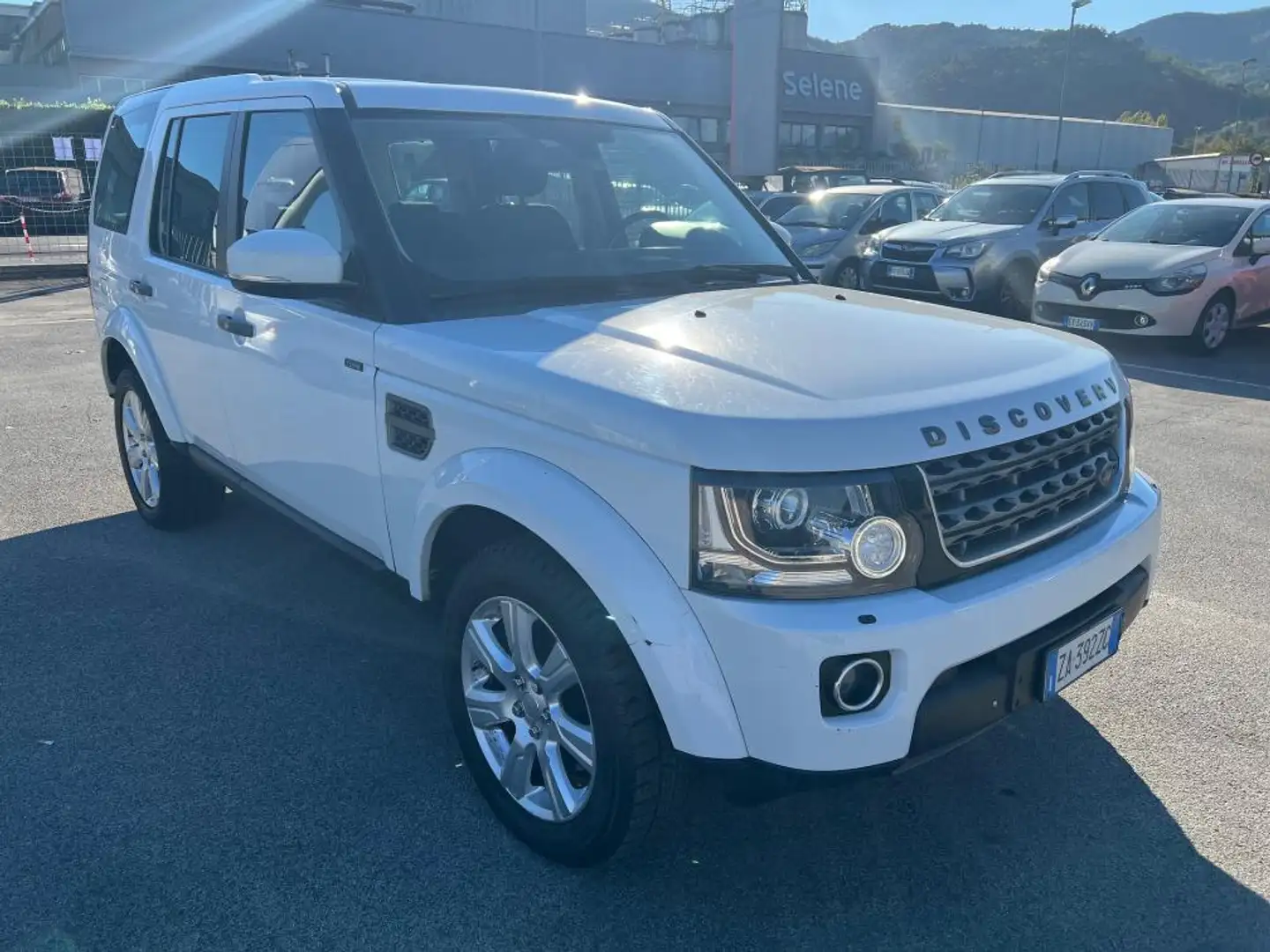 Land Rover Discovery 3.0 tdV6 SE 211cv auto my14 Fehér - 1