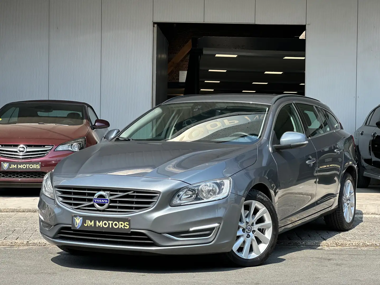 Volvo V60 V60 D2 Geartronic Momentum Grigio - 1
