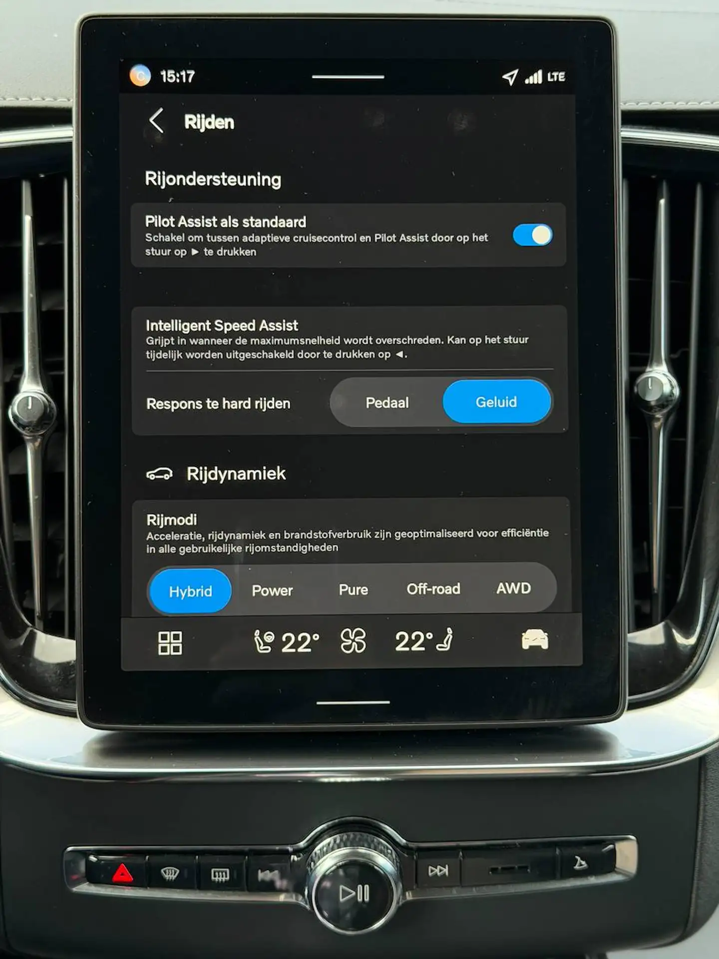 Volvo XC90 T8 PHEV PLUS DARK 7-ZIT HARMAN KARDON MEMORY SEATS APPLE CARPLAY — 19/20