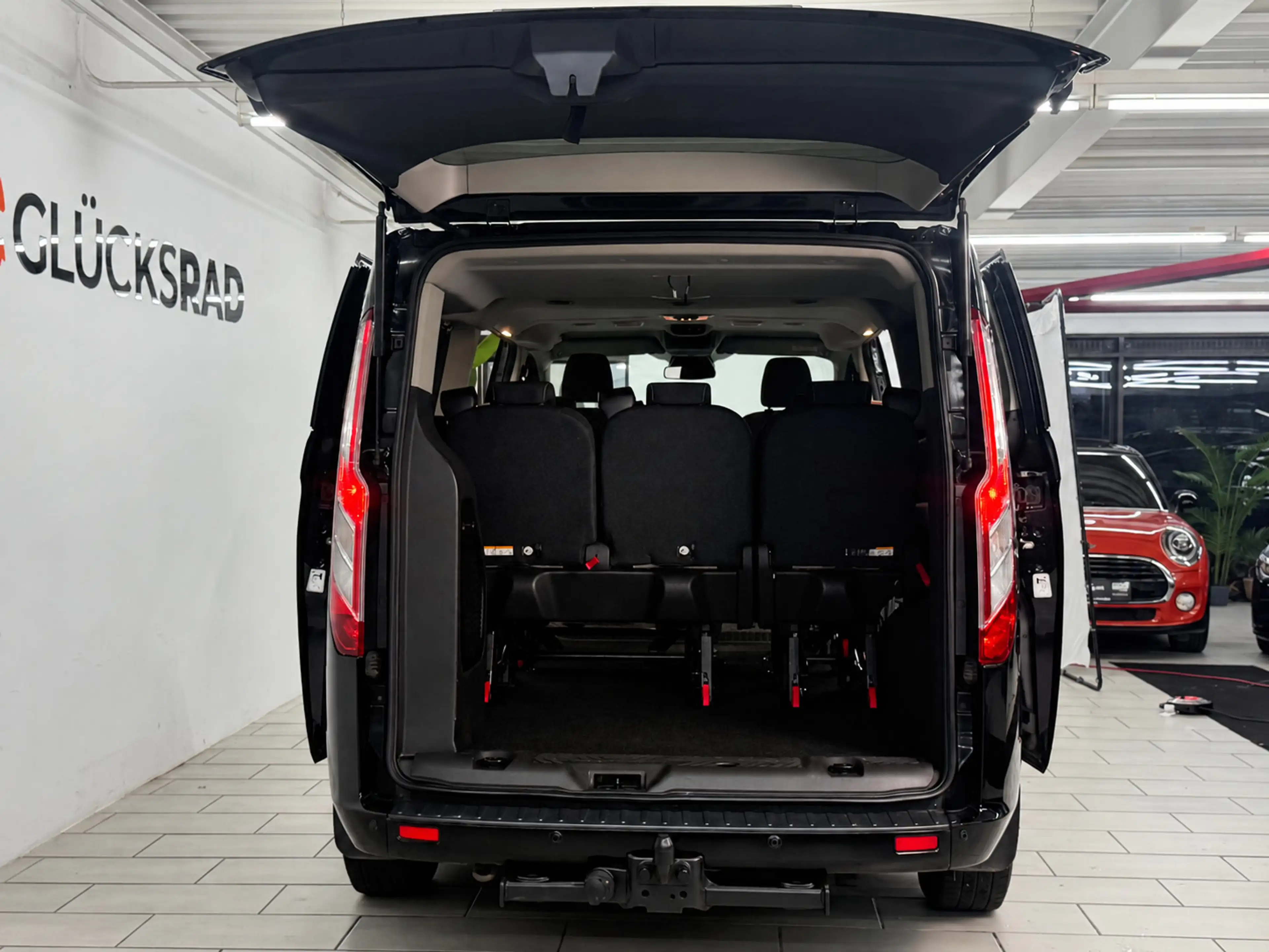 Ford Tourneo Custom 310 L2 Titanium R-Kam ACC AHK STH — photo 9