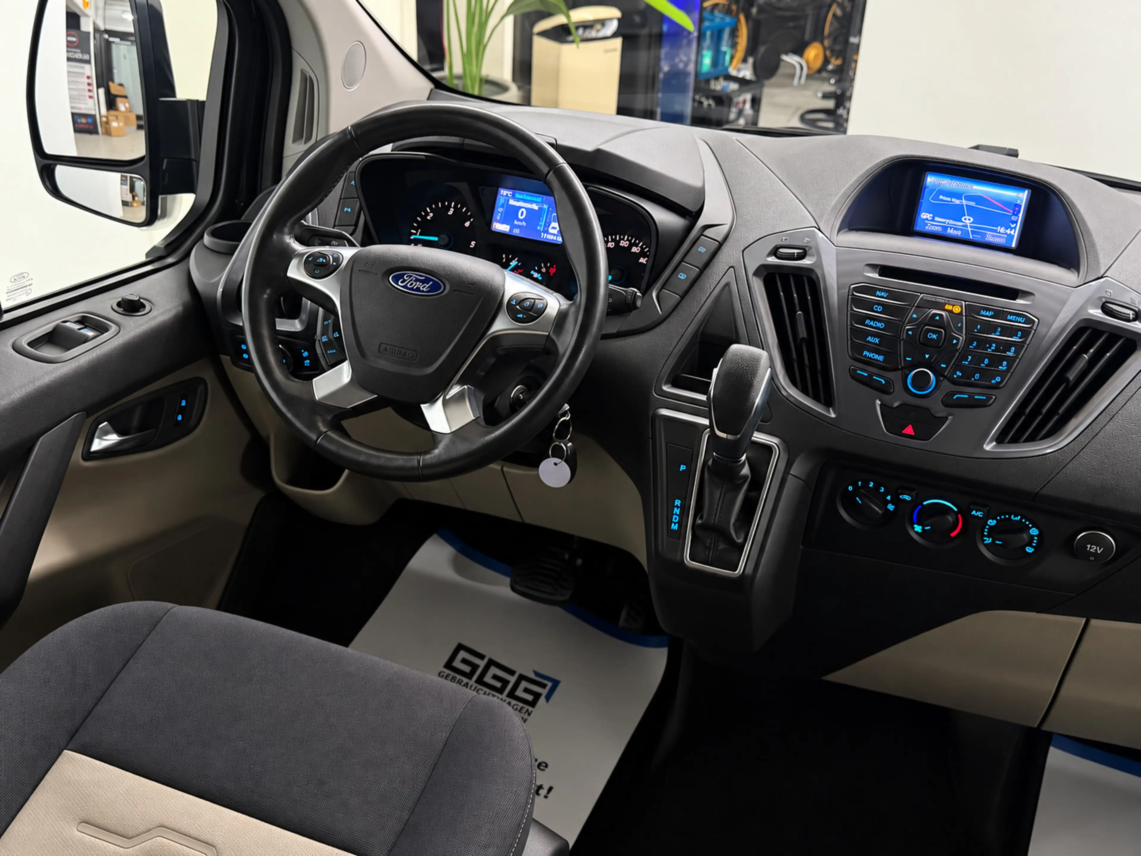 Ford Tourneo Custom 310 L2 Titanium R-Kam ACC AHK STH — photo 5