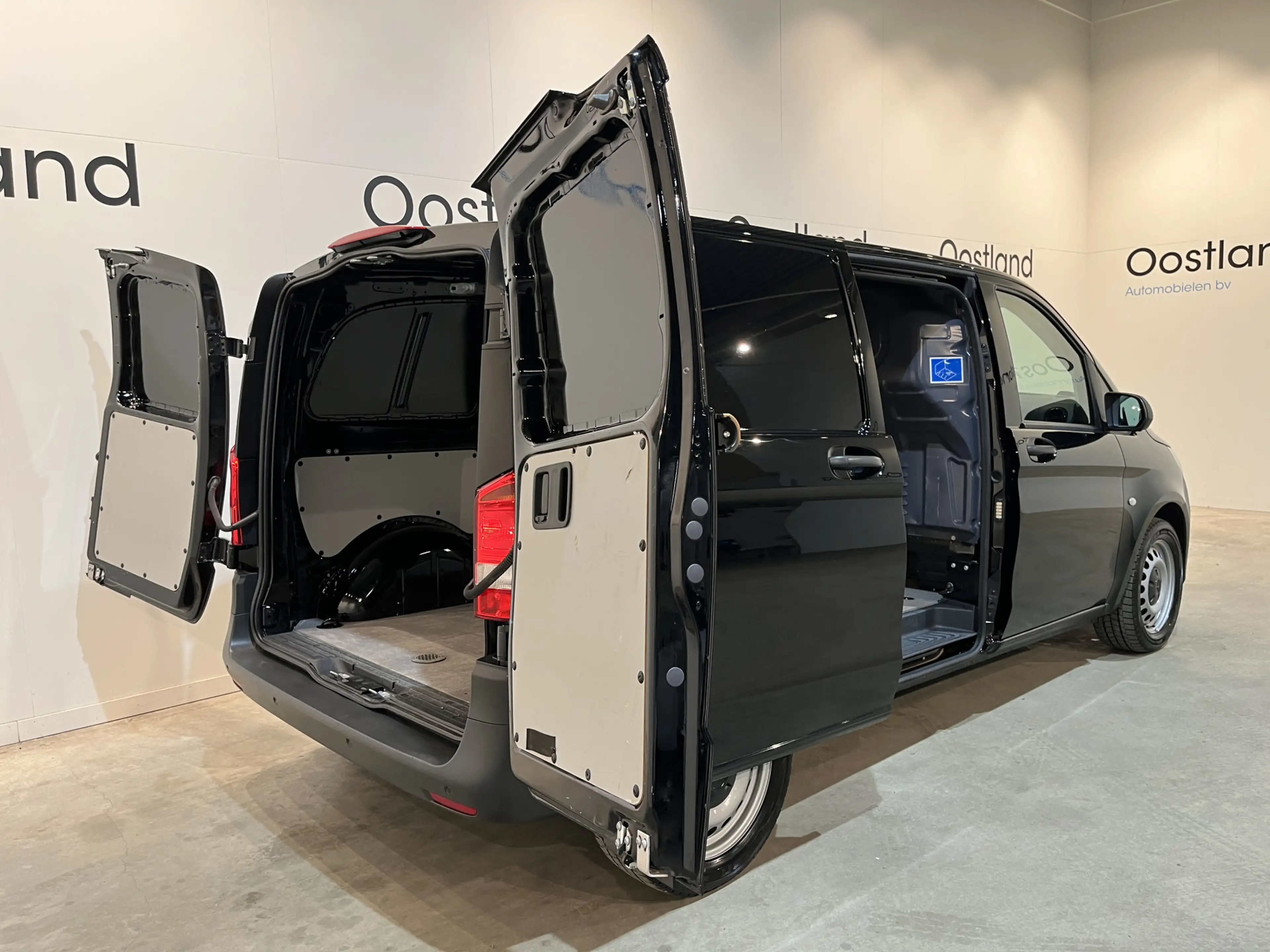 Mercedes-Benz Vito 116 CDI L1 RWD / Euro 6 / Airco / CarPlay / Camera — photo 2