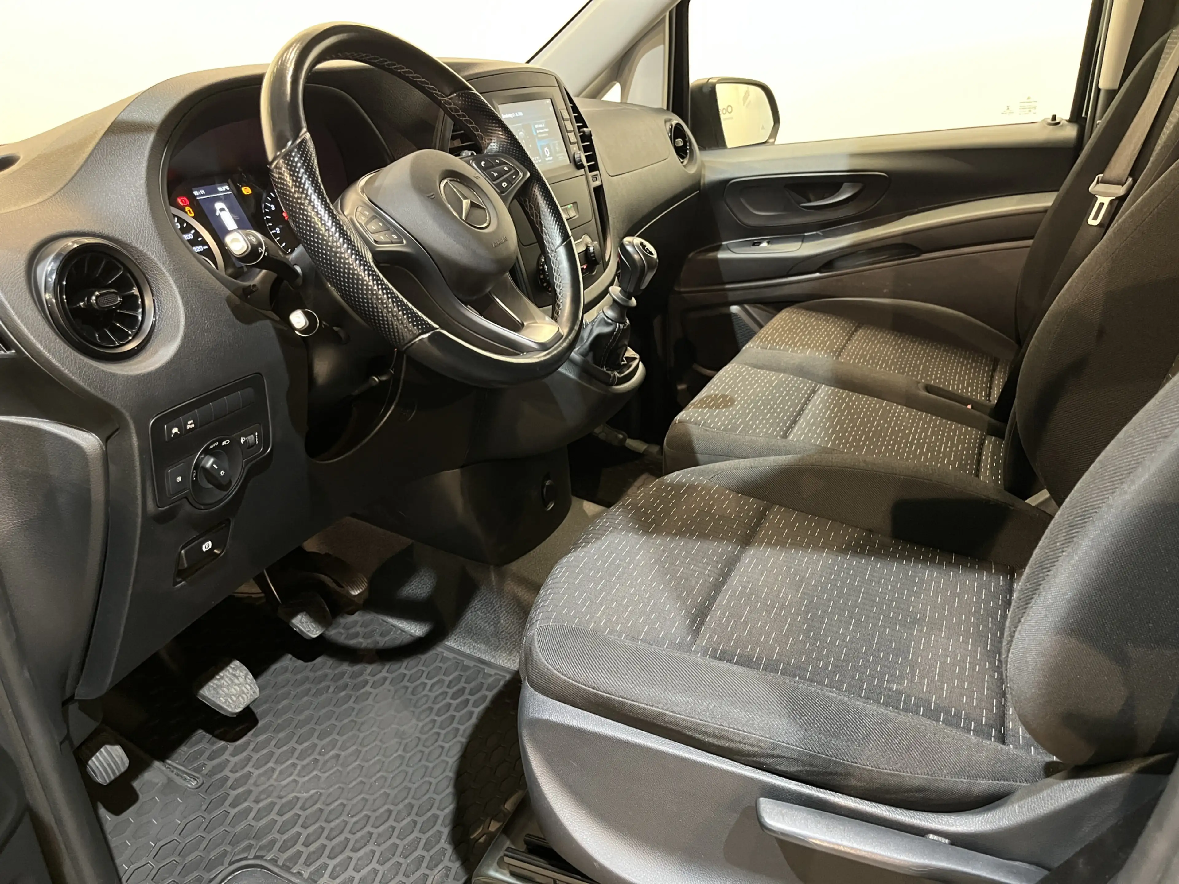 Mercedes-Benz Vito 116 CDI L1 RWD / Euro 6 / Airco / CarPlay / Camera — photo 6
