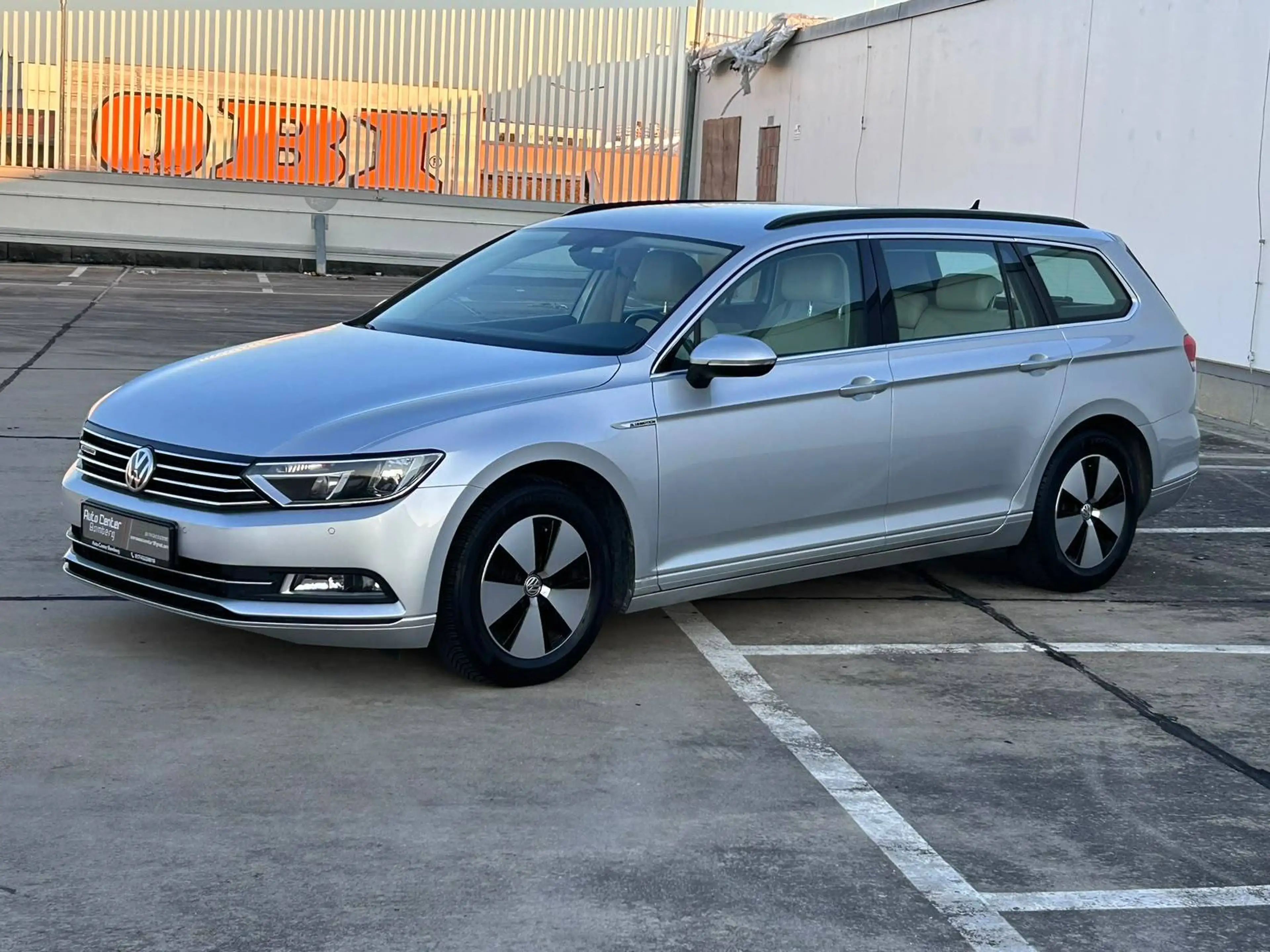 Volkswagen Passat Variant Comfortline|2,0TDI|150PS|DSG|AHK|CAM|SHZ|PDC|EURO6 — photo 2