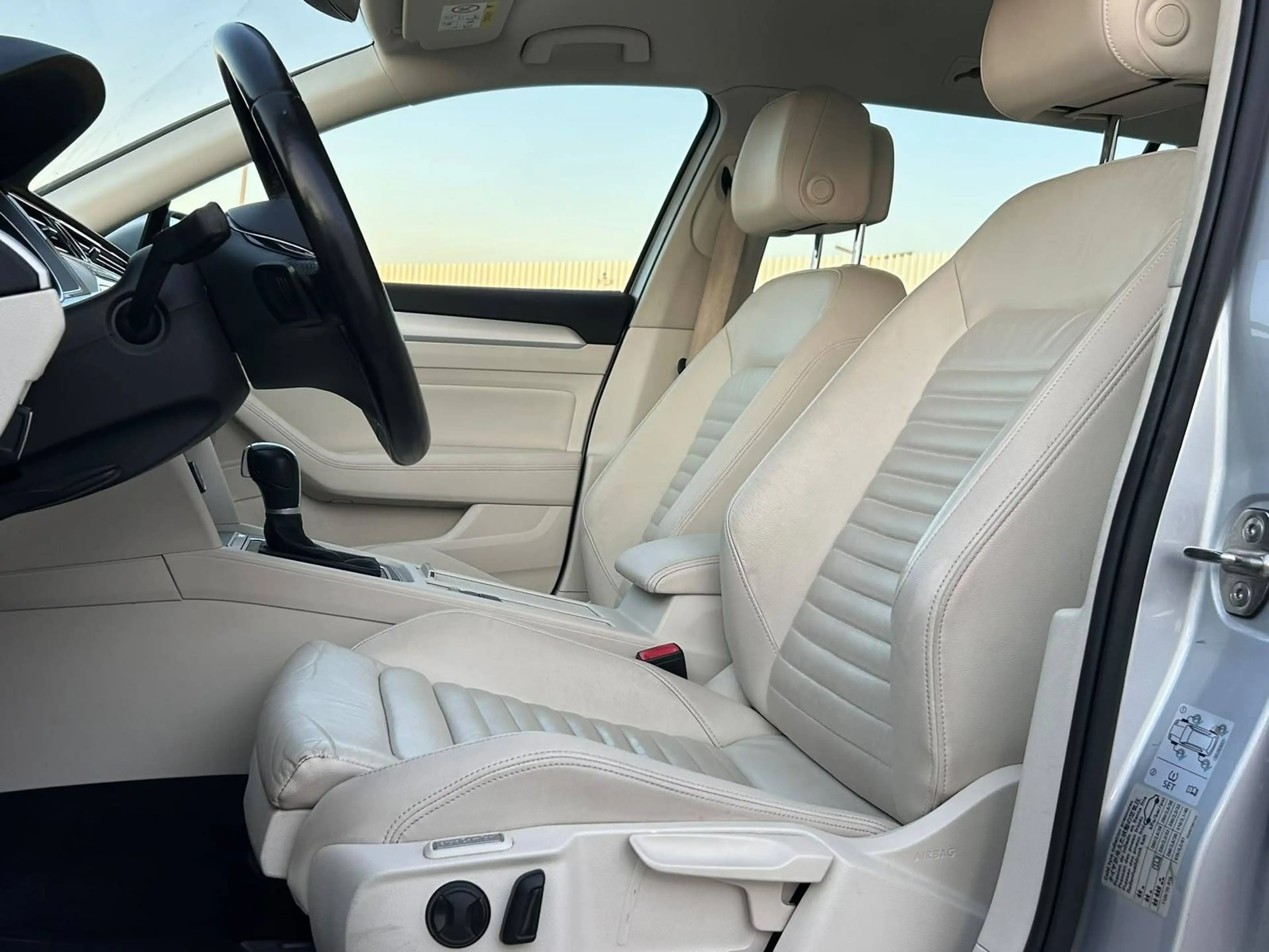 Volkswagen Passat Variant Comfortline|2,0TDI|150PS|DSG|AHK|CAM|SHZ|PDC|EURO6 — photo 14