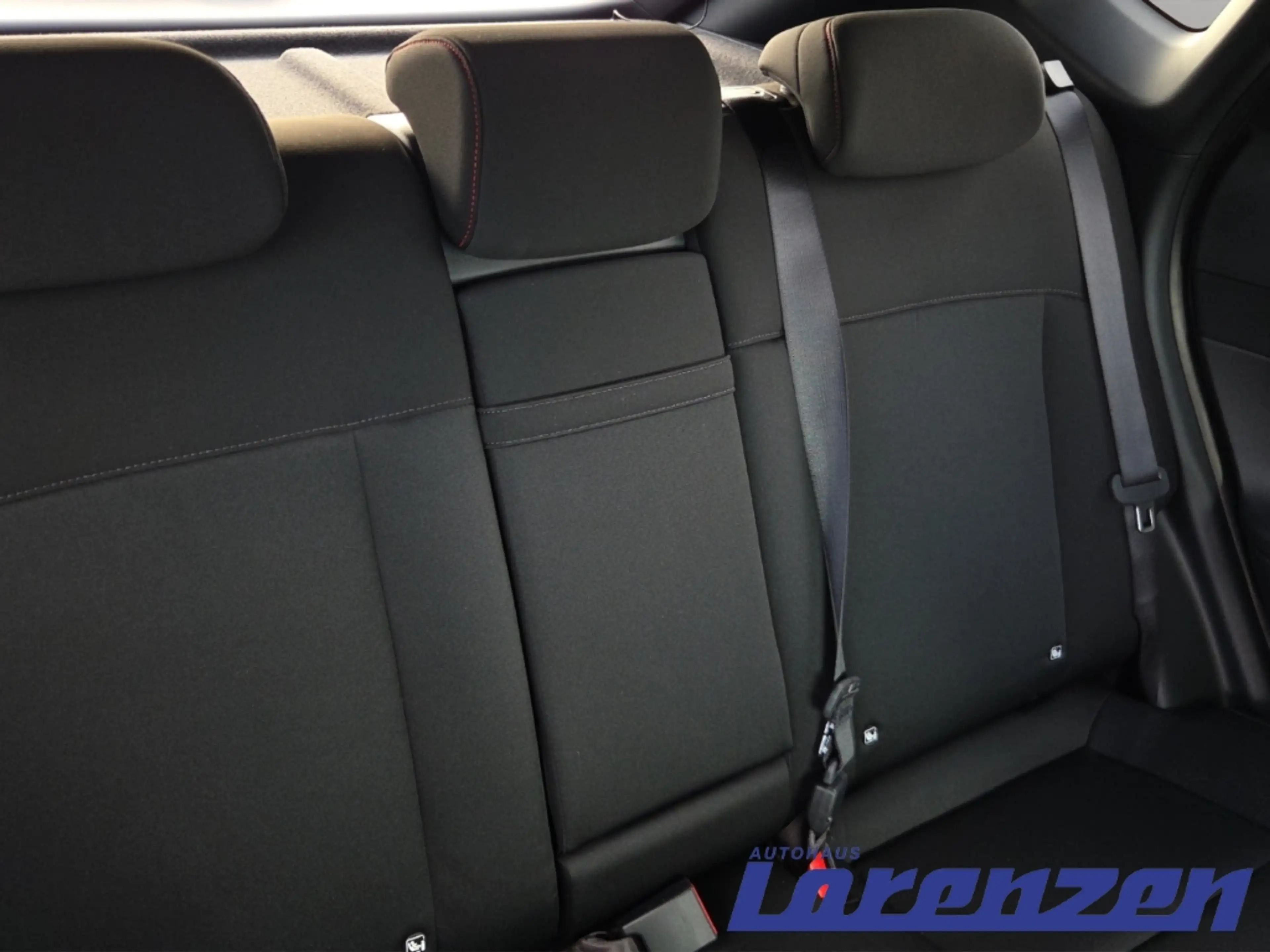 Hyundai KONA N-Line 65KWH Sportpaket Navi Digitales Cockpit LED — photo 9