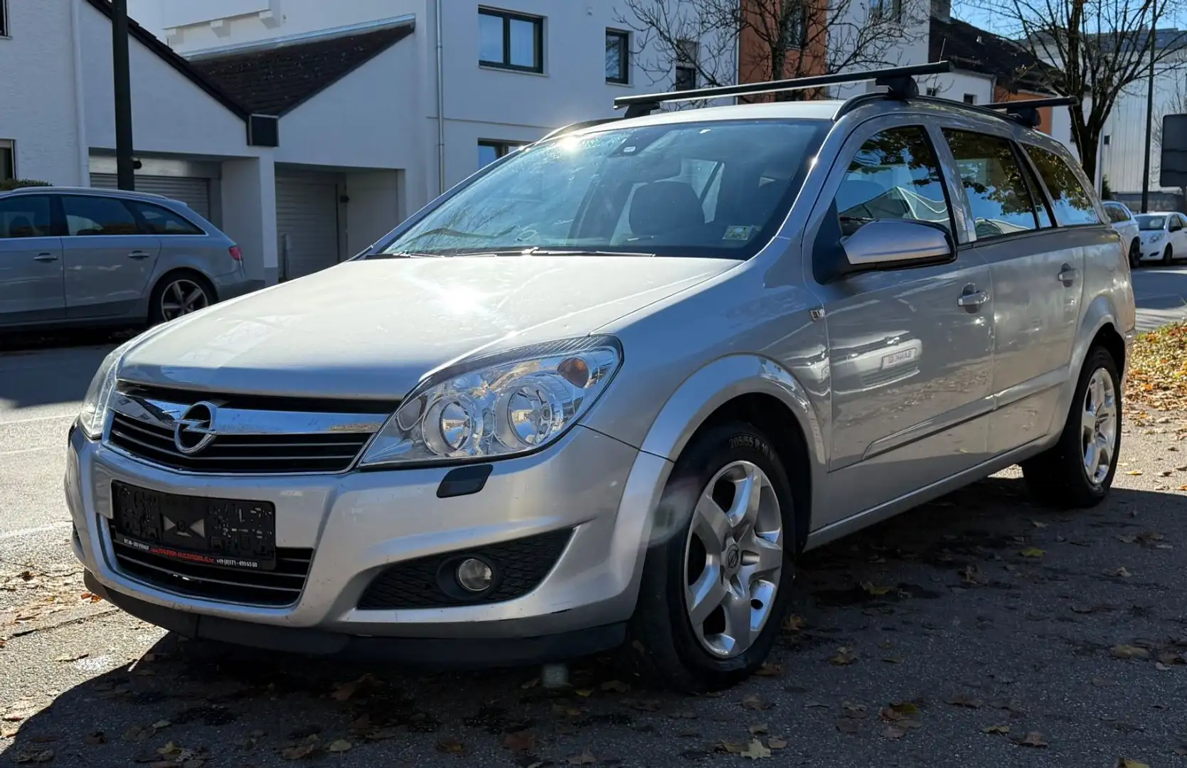 Opel Astra H 1.7 CDTI Caravan Edition/AHK/SHZ/PDC Argent - 2