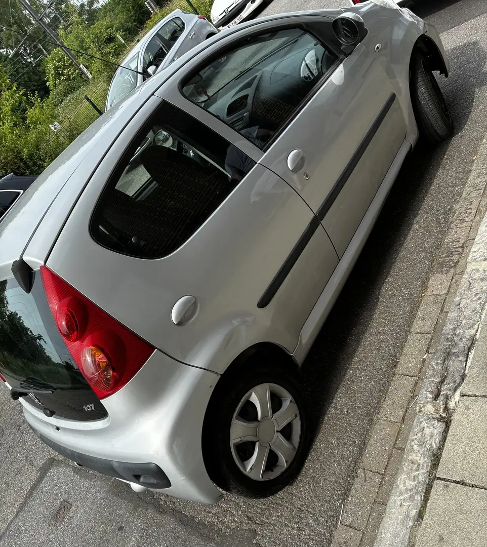 Peugeot 107 1.0i 12v Trendy - 2