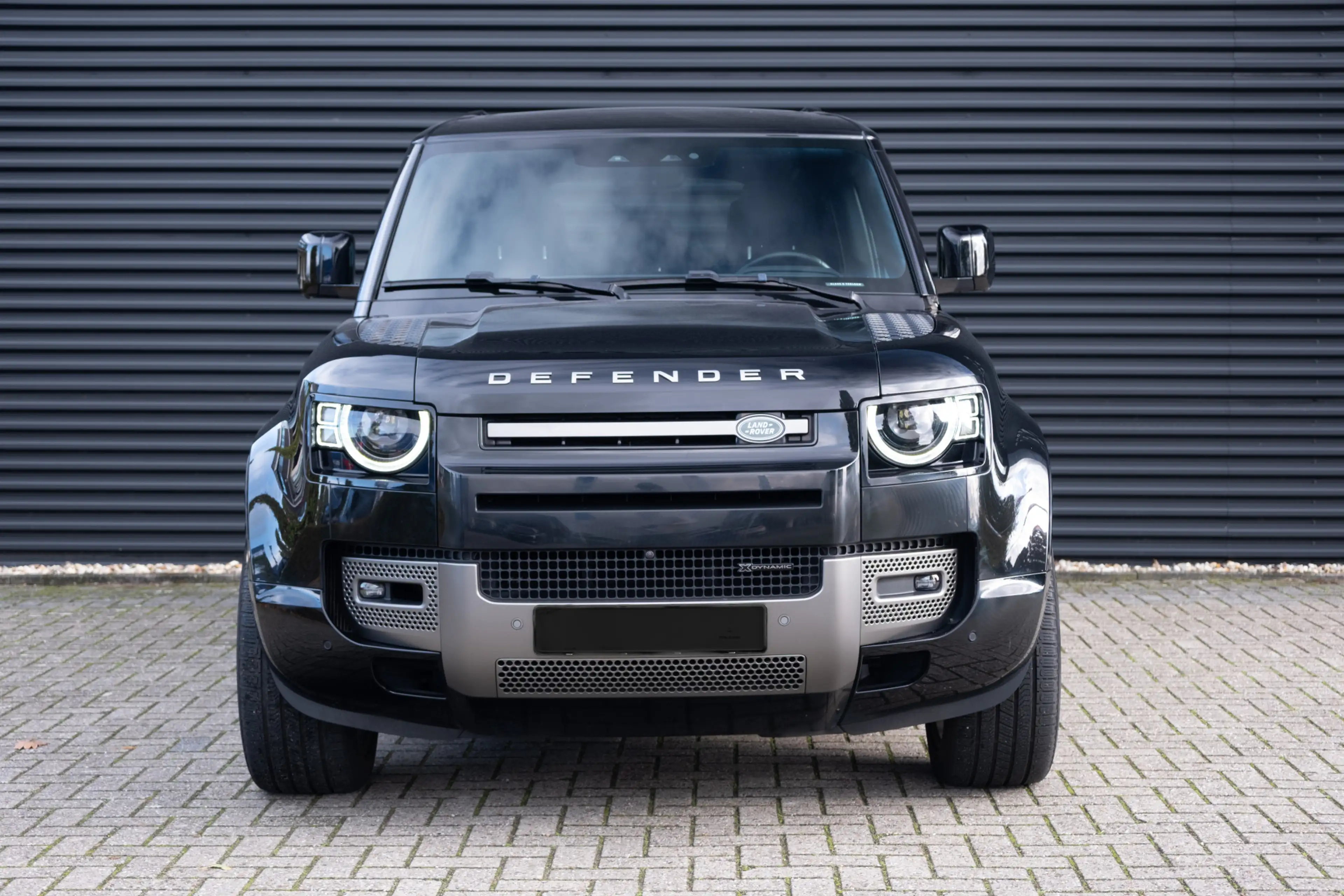 Land Rover Defender 110 2.0 P400e 110 X-Dynamic SE / 22'' Heritage/ Sc — photo 5