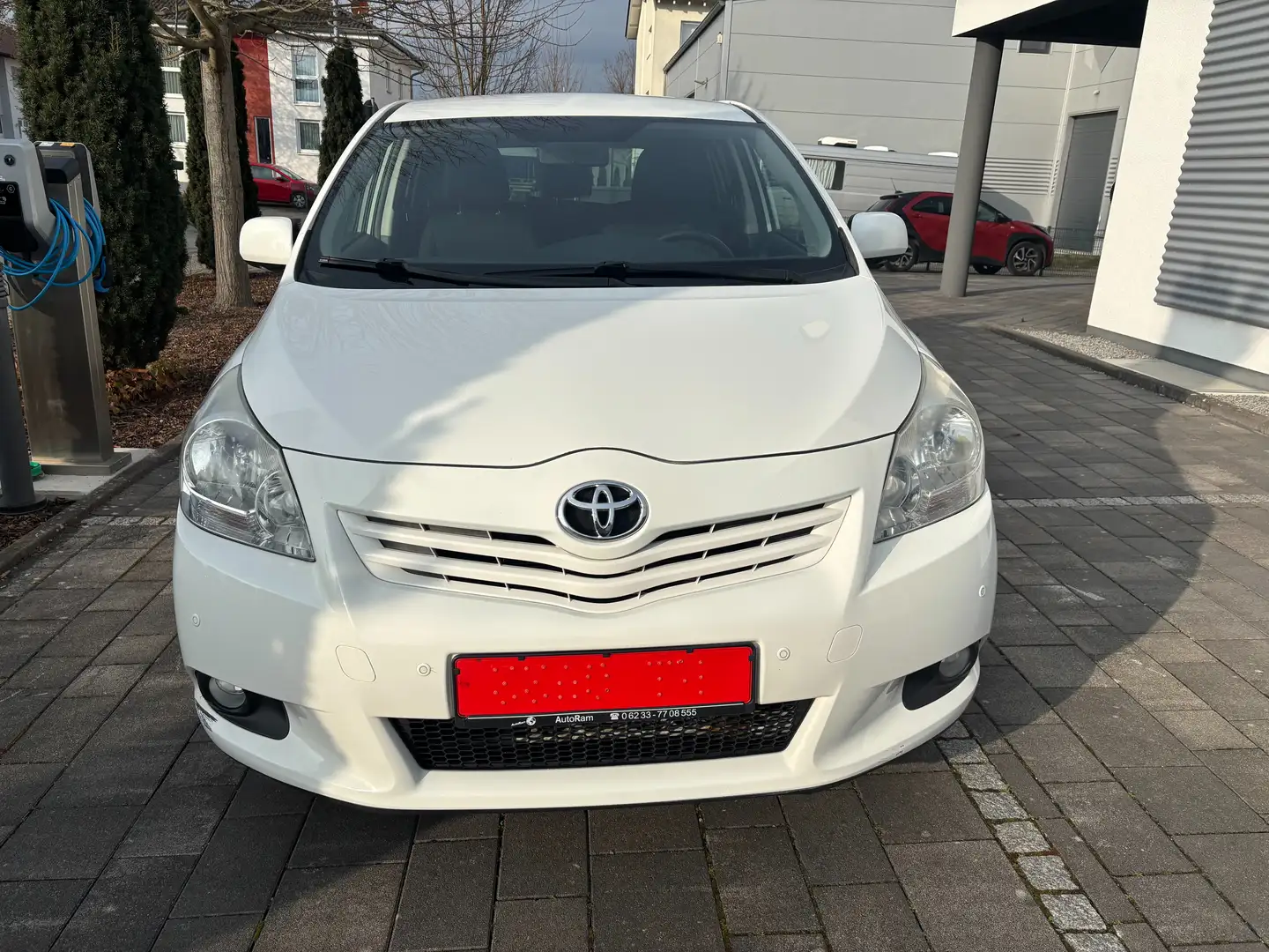 Toyota Verso Travel Bílá - 2