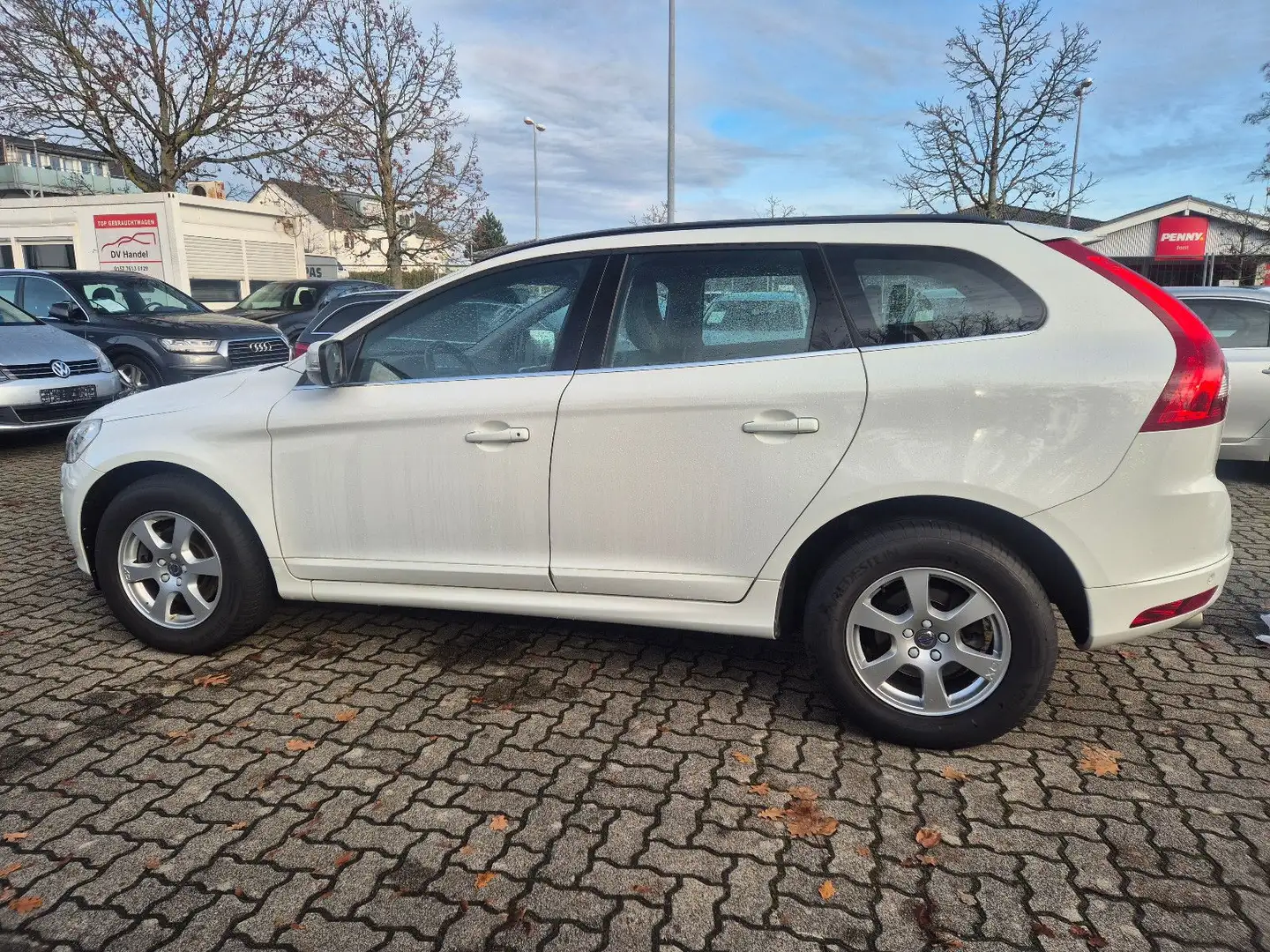 Volvo XC60 XC60 Momentum   *Navi/Kamera/AHK* Blanco - 2