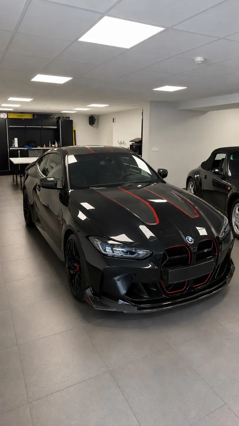 BMW M4 Coupe 2022 블랙 사진 2