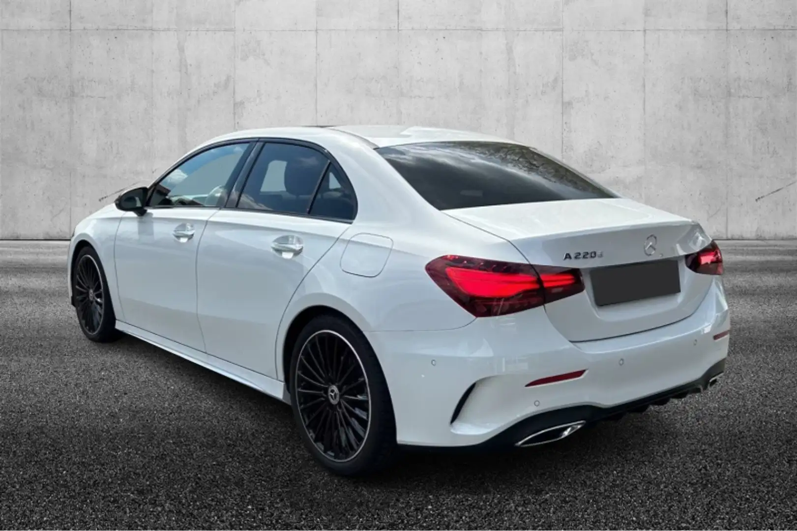 Mercedes-Benz A 220 A 220 d Automatic AMG Line Premium Blanc - 2