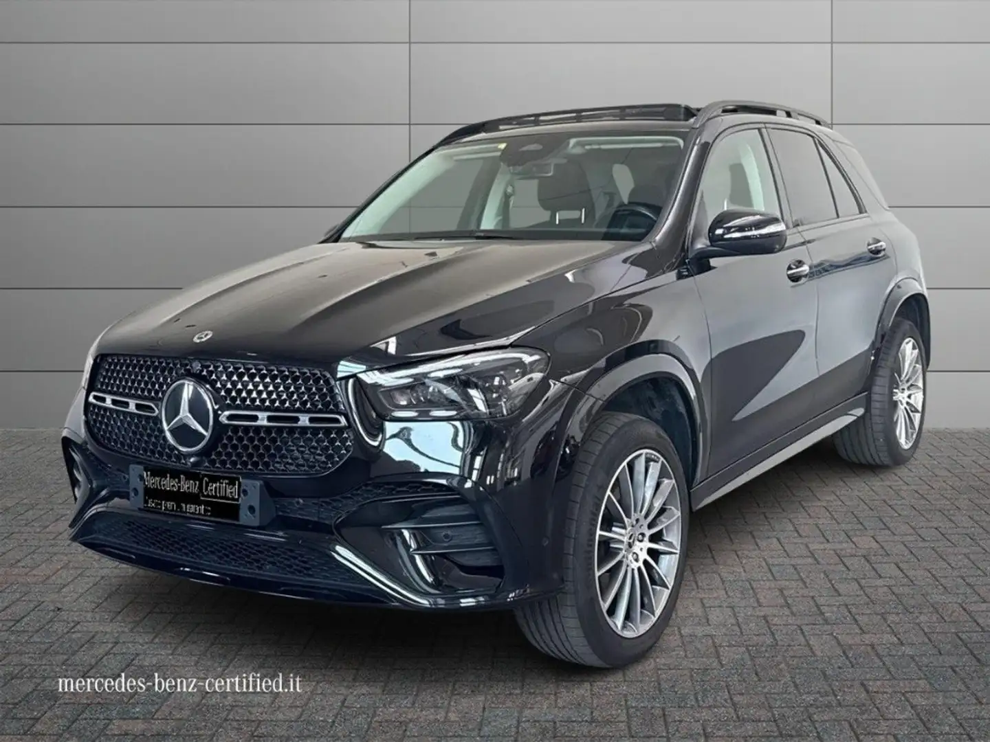 Mercedes-Benz GLE 300 300 d AMG Line Advanced Plus 4matic auto Zwart - 1