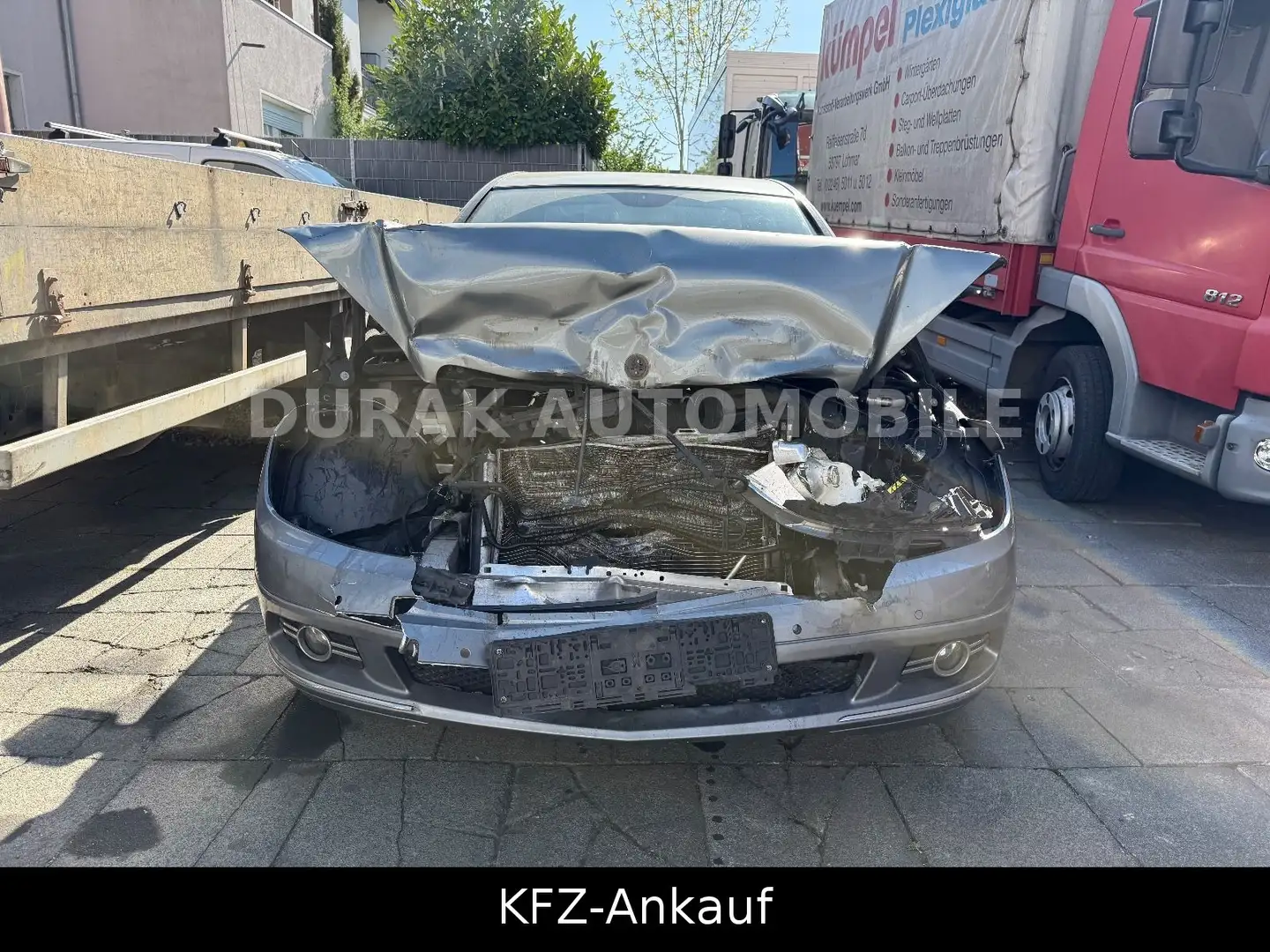 Mercedes-Benz C 180 C -Klasse Lim. Kompressor AVANTGARDE / AUTOMATIK Silber - 1