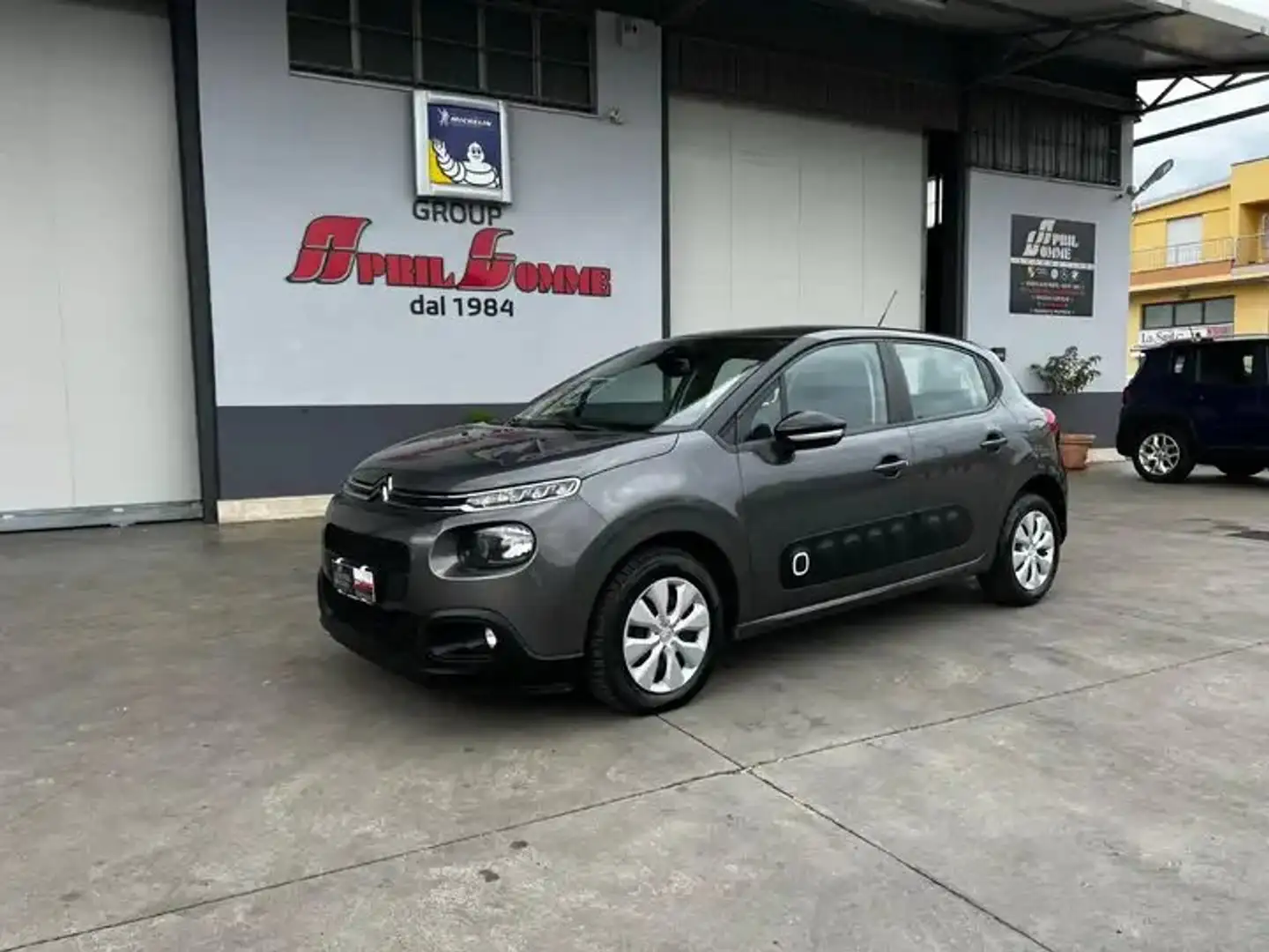 Citroen C3 C3 1.5 bluehdi Shine 100 CV PREZZO PROMO Grigio - 1