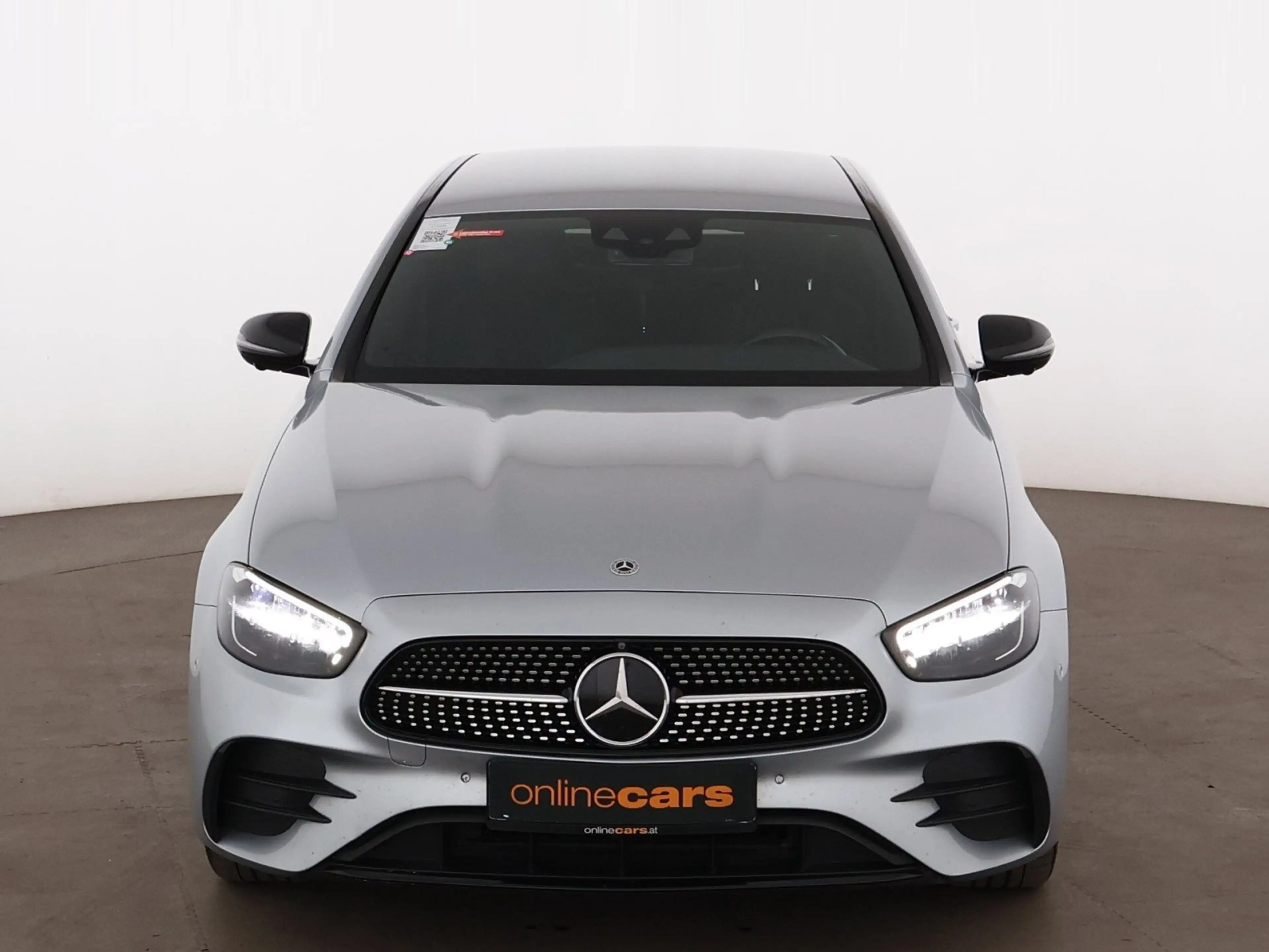 Mercedes-Benz E 300 de 4Matic PHEV AMG-Line Aut LED 360-CAM AHK — photo 2