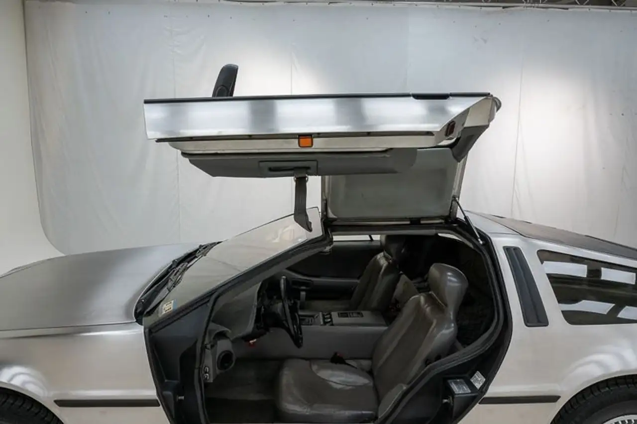 Delorean DMC-12 1981, foto 4