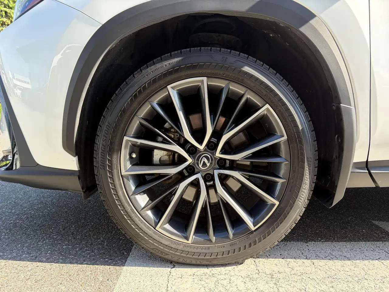 Lexus NX снимка Lexus NX