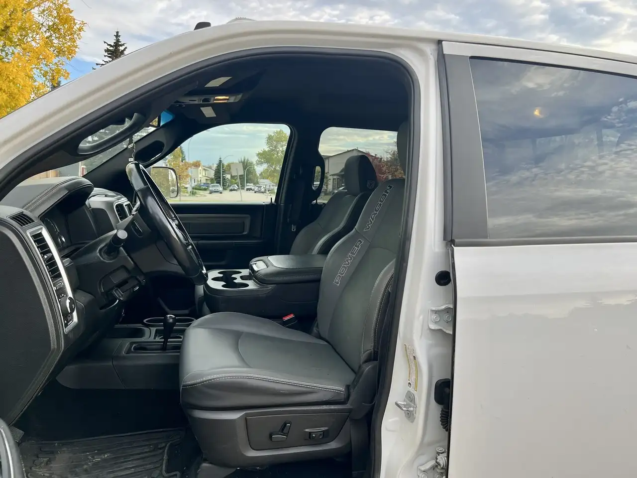 RAM 2500 снимка RAM 2500