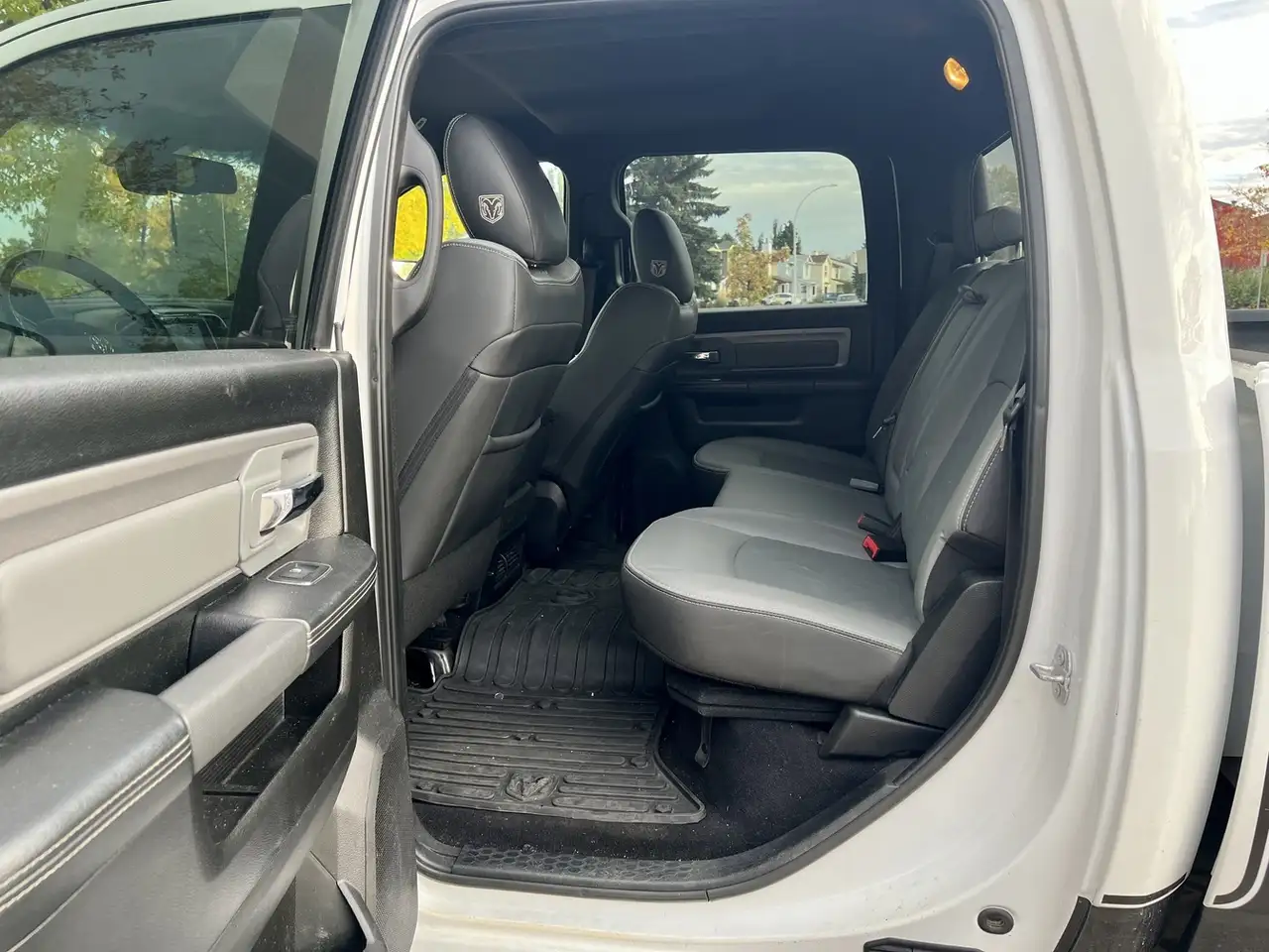 RAM 2500 снимка RAM 2500