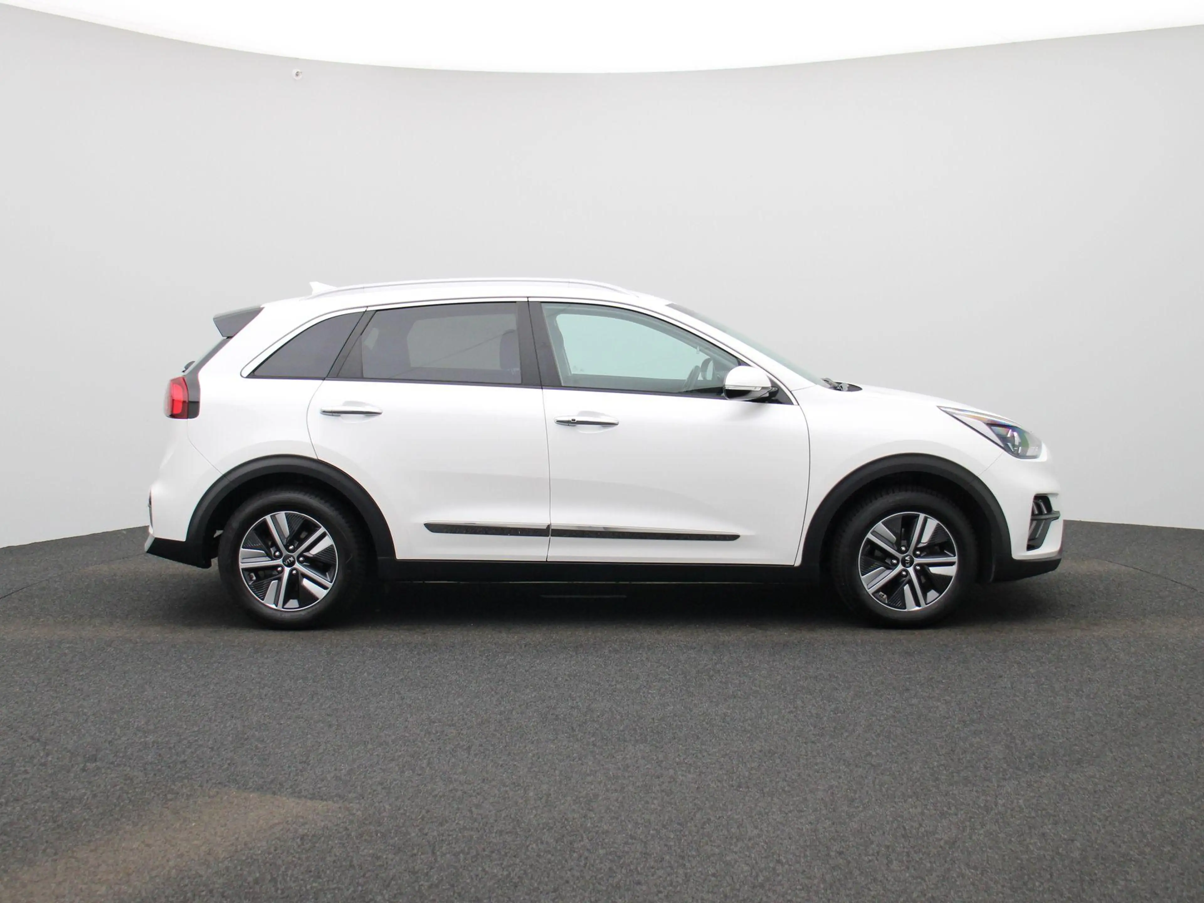 Kia Niro 1.6 GDi PHEV DynamicLine | CAMERA | NAVIGATIE | KL — photo 6
