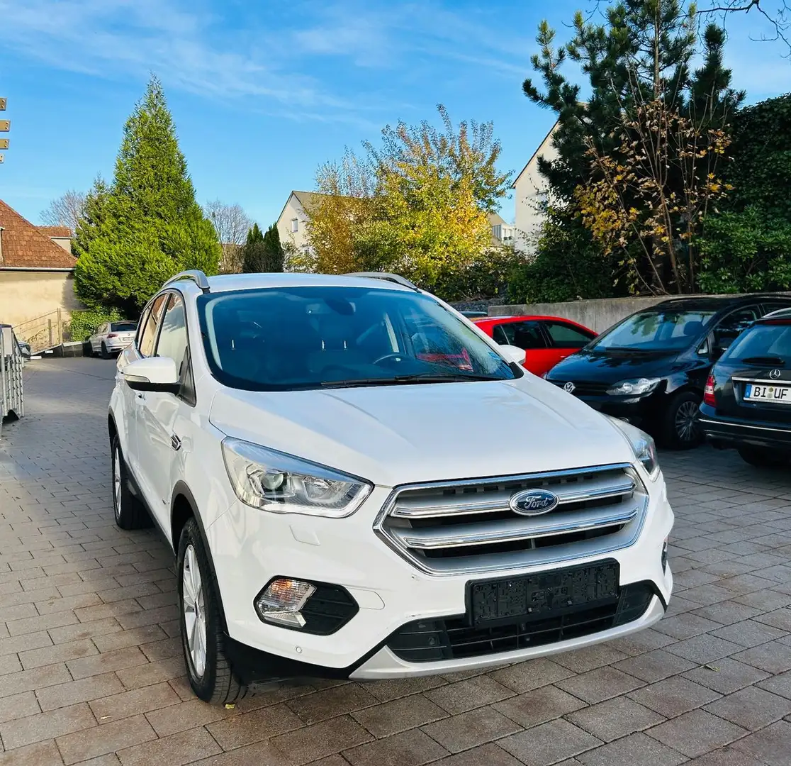 Ford Kuga Titanium Autom. 4x4 *Standhzg., Navi, RFK* Weiß - 2