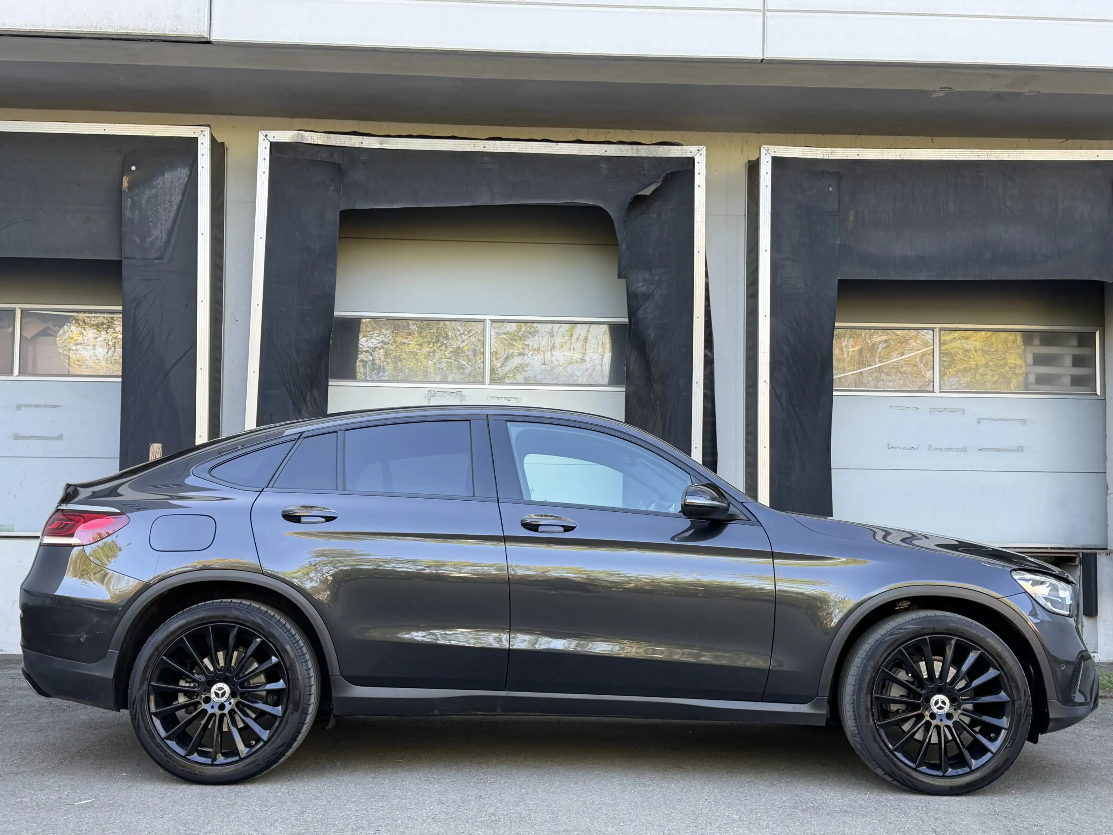 Mercedes-Benz GLC 200 Coupe 4-M LED MBUX Kamera Keyless 20AMG — photo 7