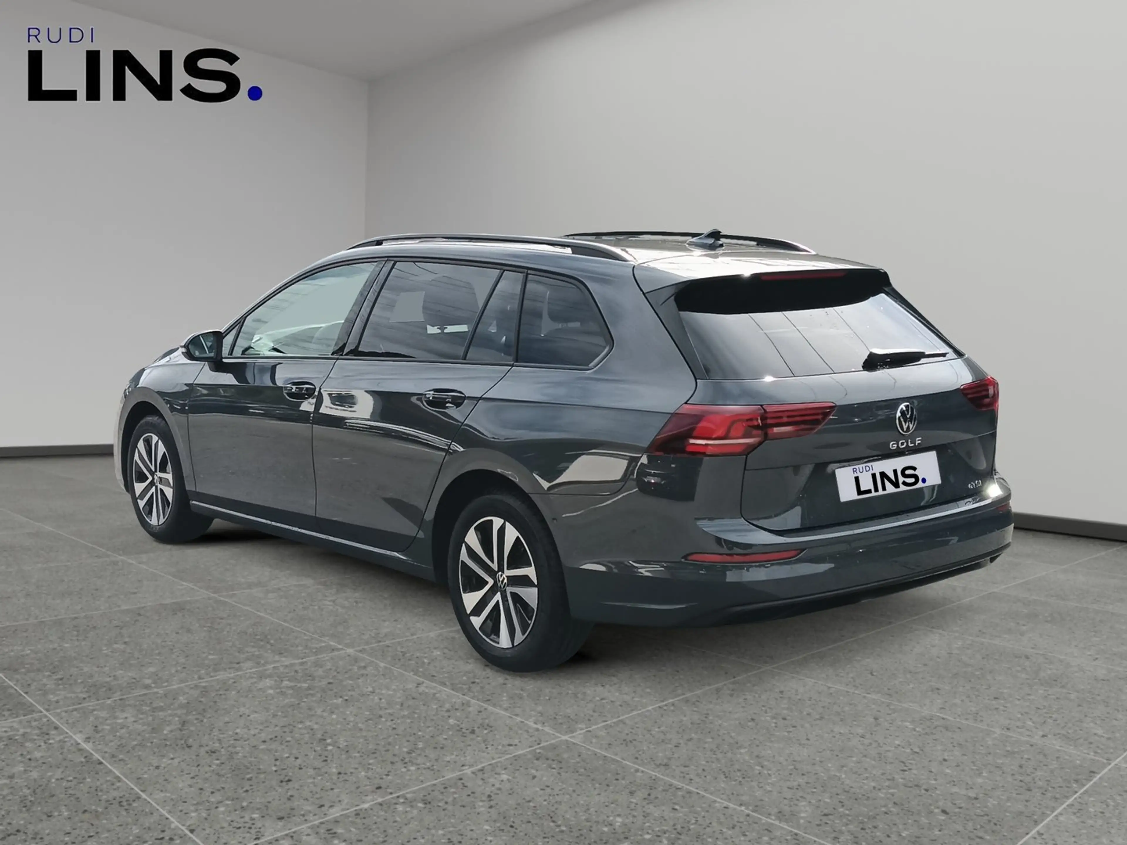Volkswagen Golf Variant Business mHeV DSG — photo 3