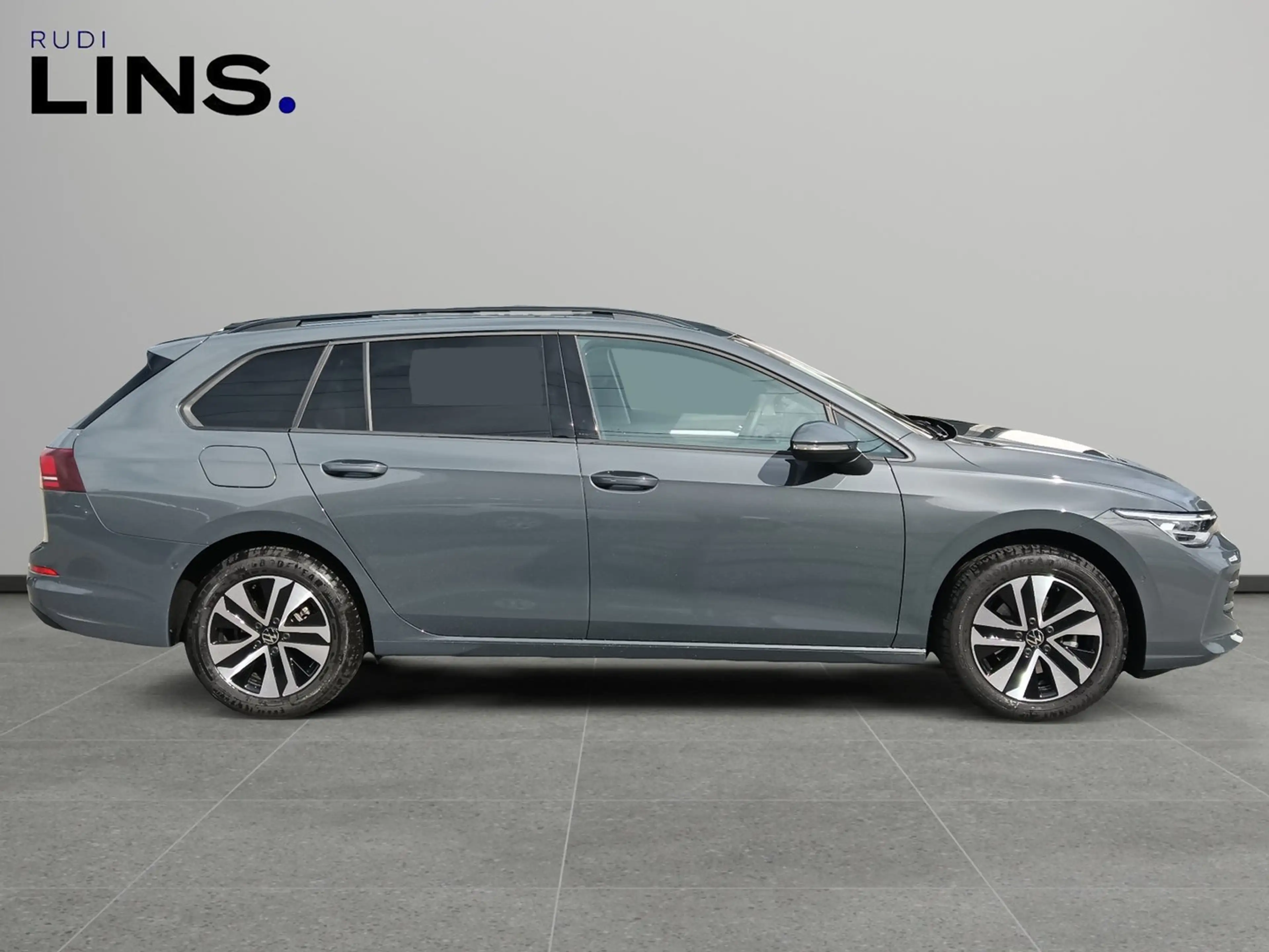 Volkswagen Golf Variant Business mHeV DSG — photo 6