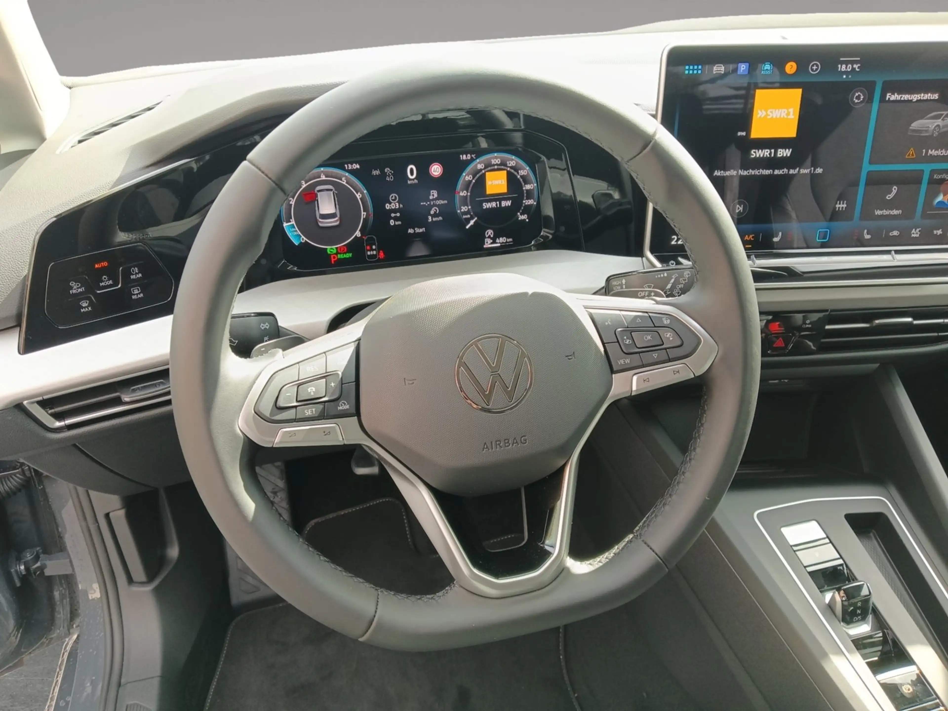 Volkswagen Golf Variant Business mHeV DSG — photo 12