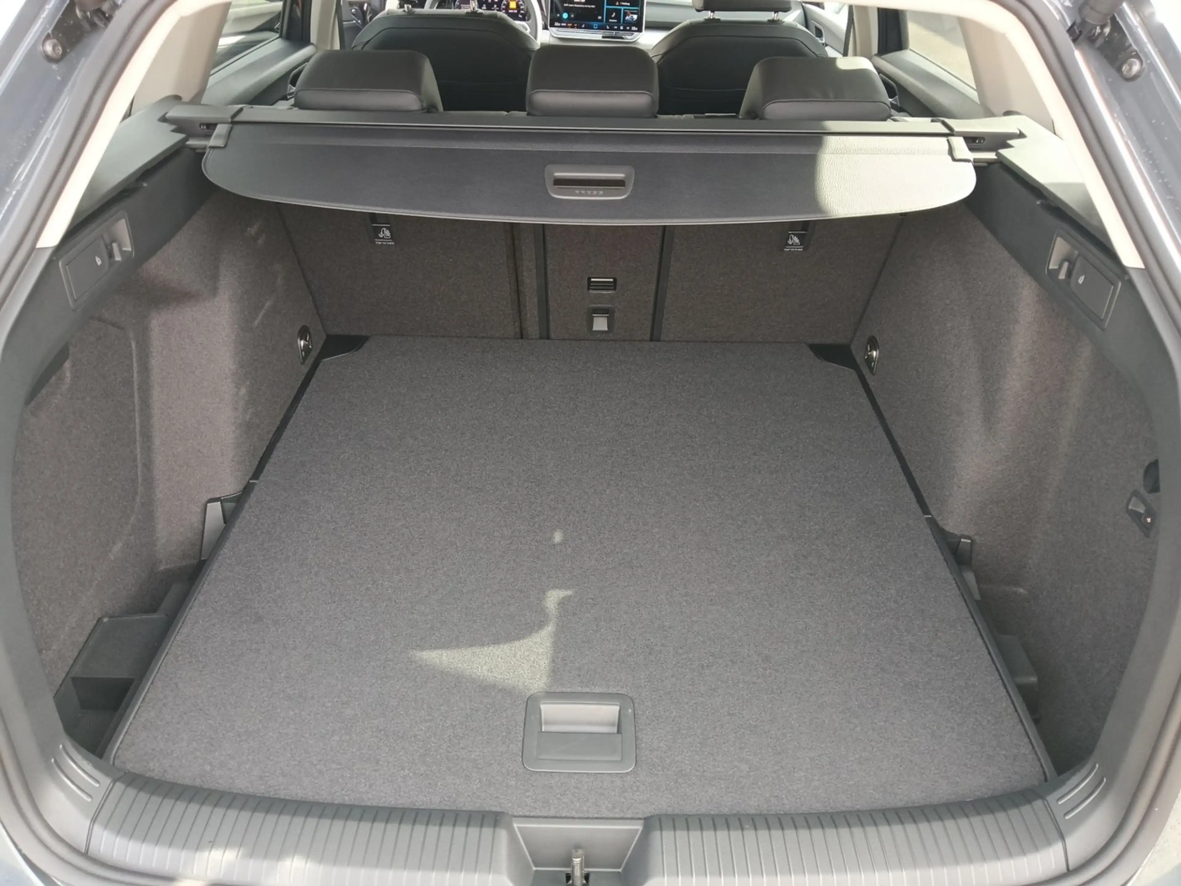 Volkswagen Golf Variant Business mHeV DSG — photo 15