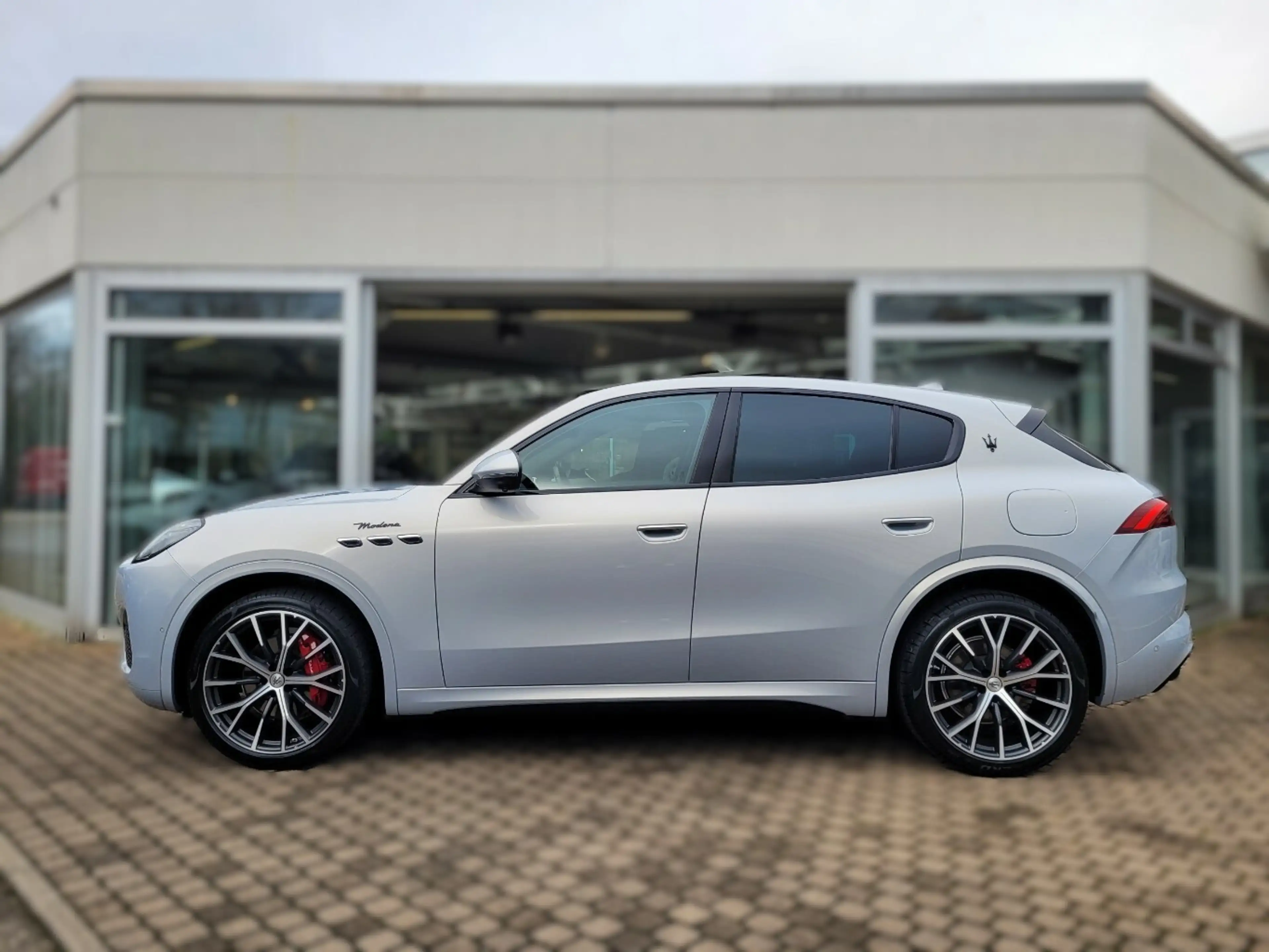 Maserati Grecale Modena 2.0 MHEV AWD*21-Zoll*Matrix-LED*HUD* — photo 2