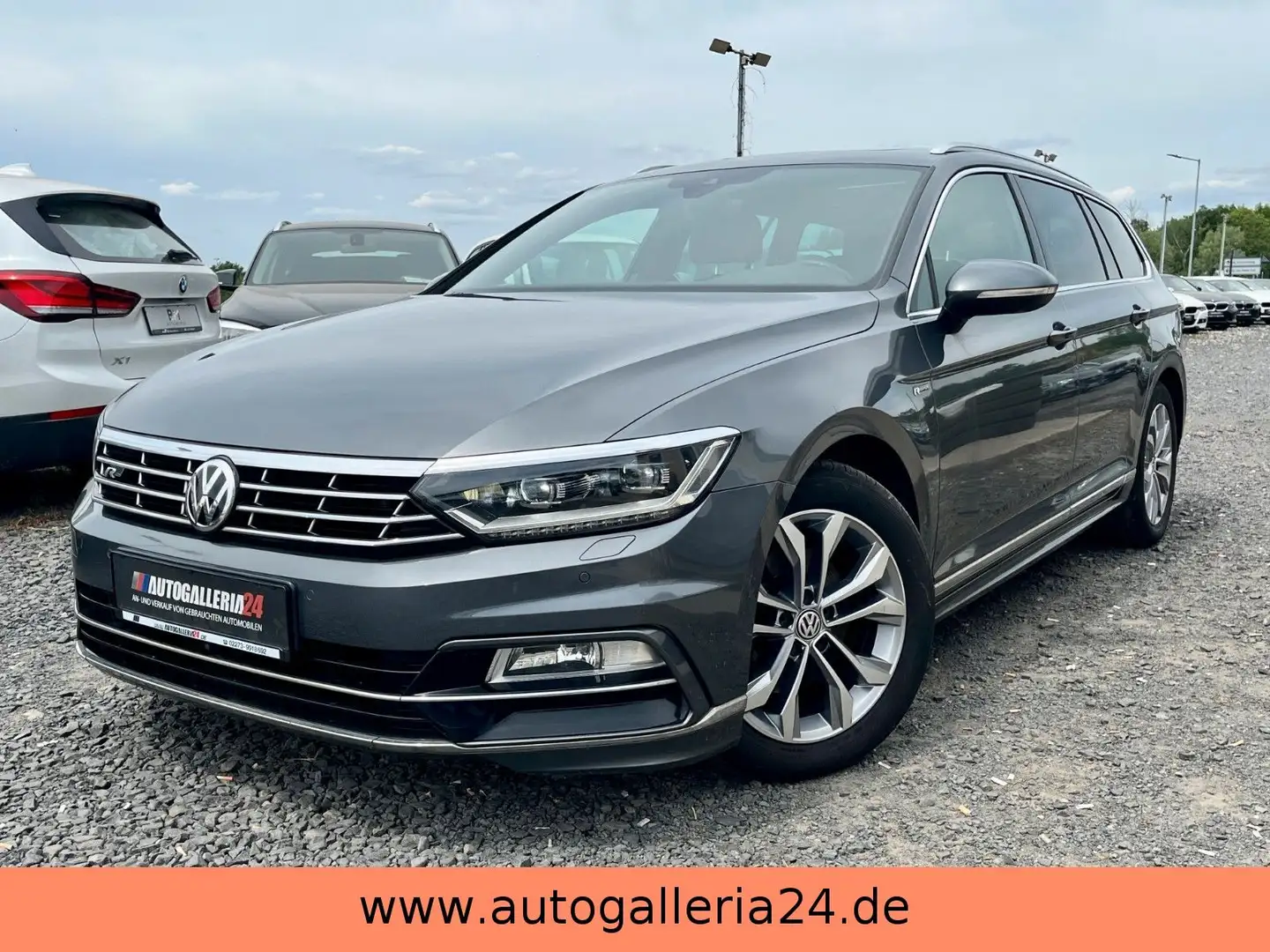 Volkswagen Passat Variant 2.0 TSI DSG R-LINE/HIGHLINE Navi Pano AHK LED SP Gris - 1