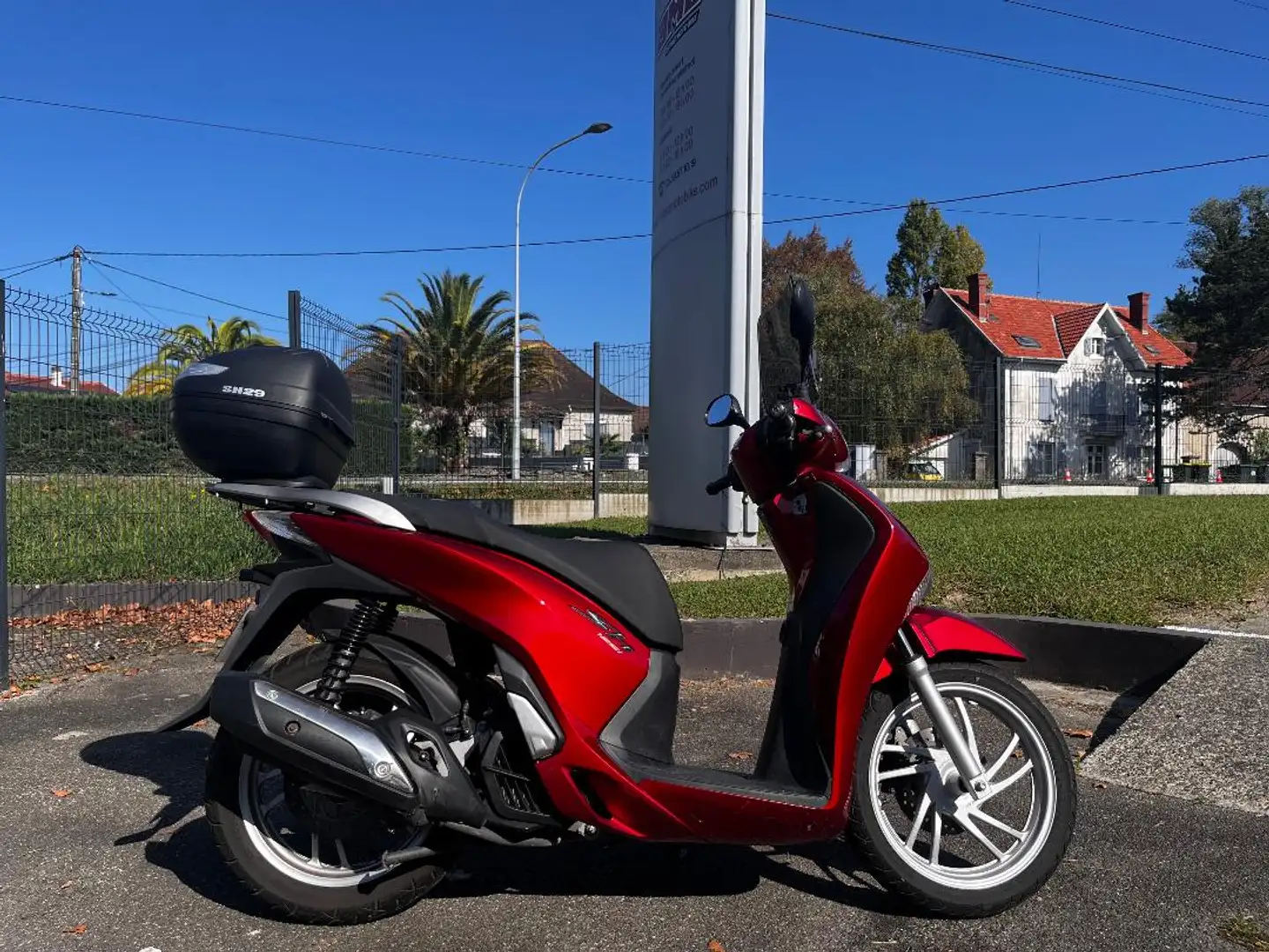 Honda SH 125i Rouge - 2