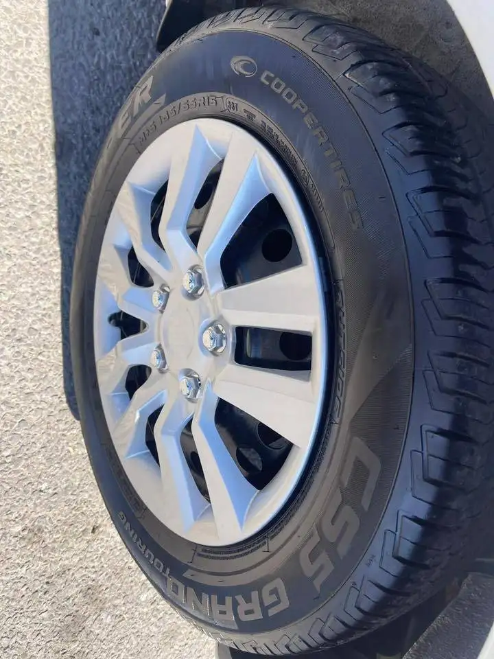 Nissan Versa снимка Nissan Versa