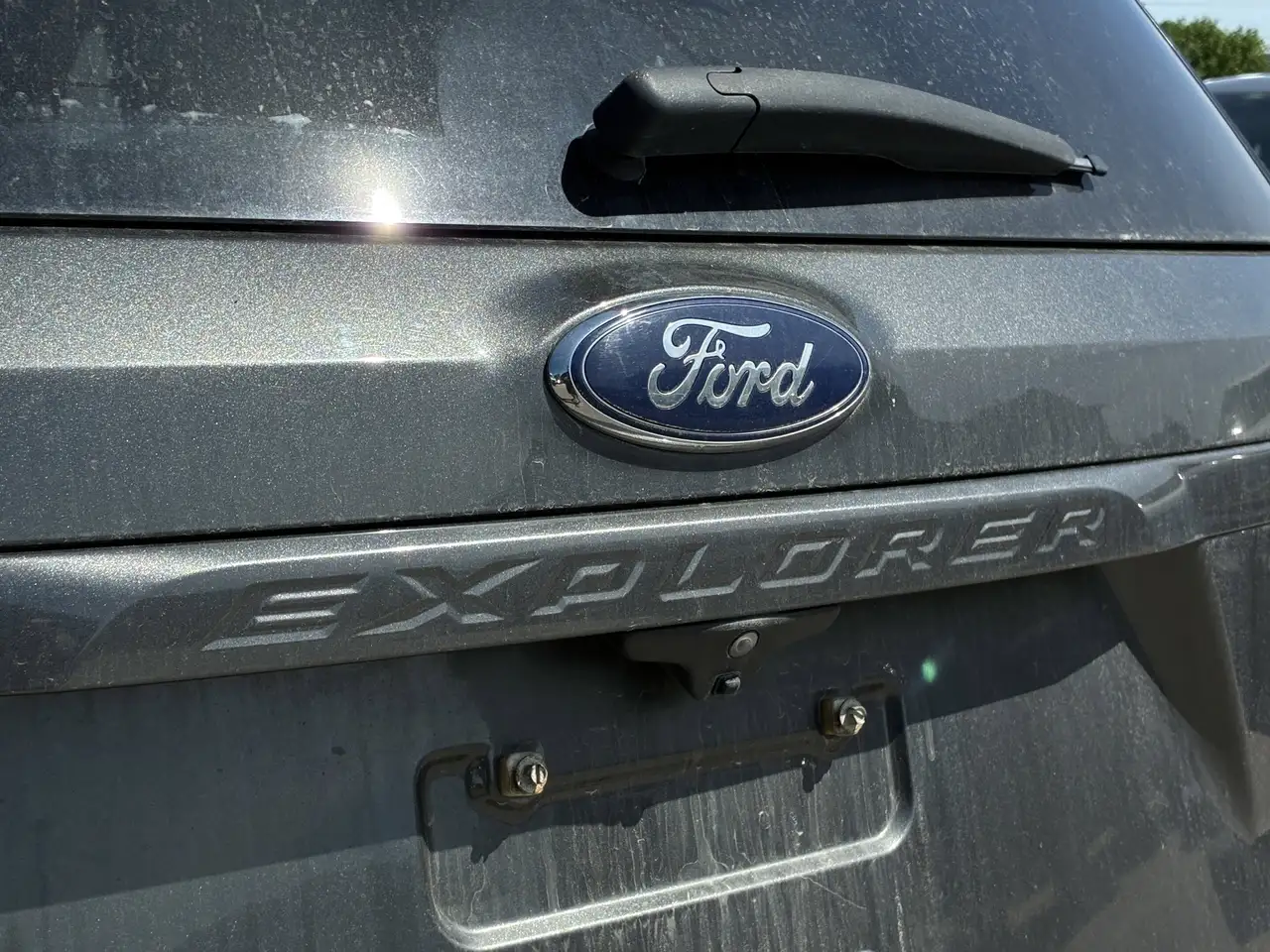 Ford Explorer снимка Ford Explorer