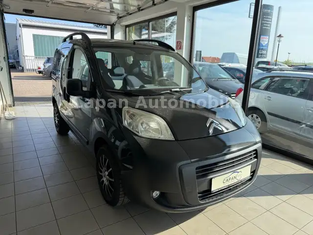 Citroen Nemo Multispace 1.Hand/Klima/ZR.Neu/AHK/Tüv.Neu