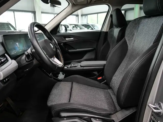 BMW X1 view 9
