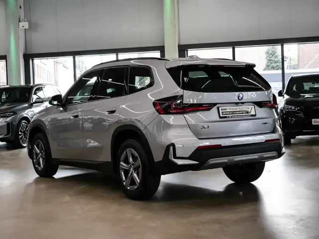 BMW X1 view 2