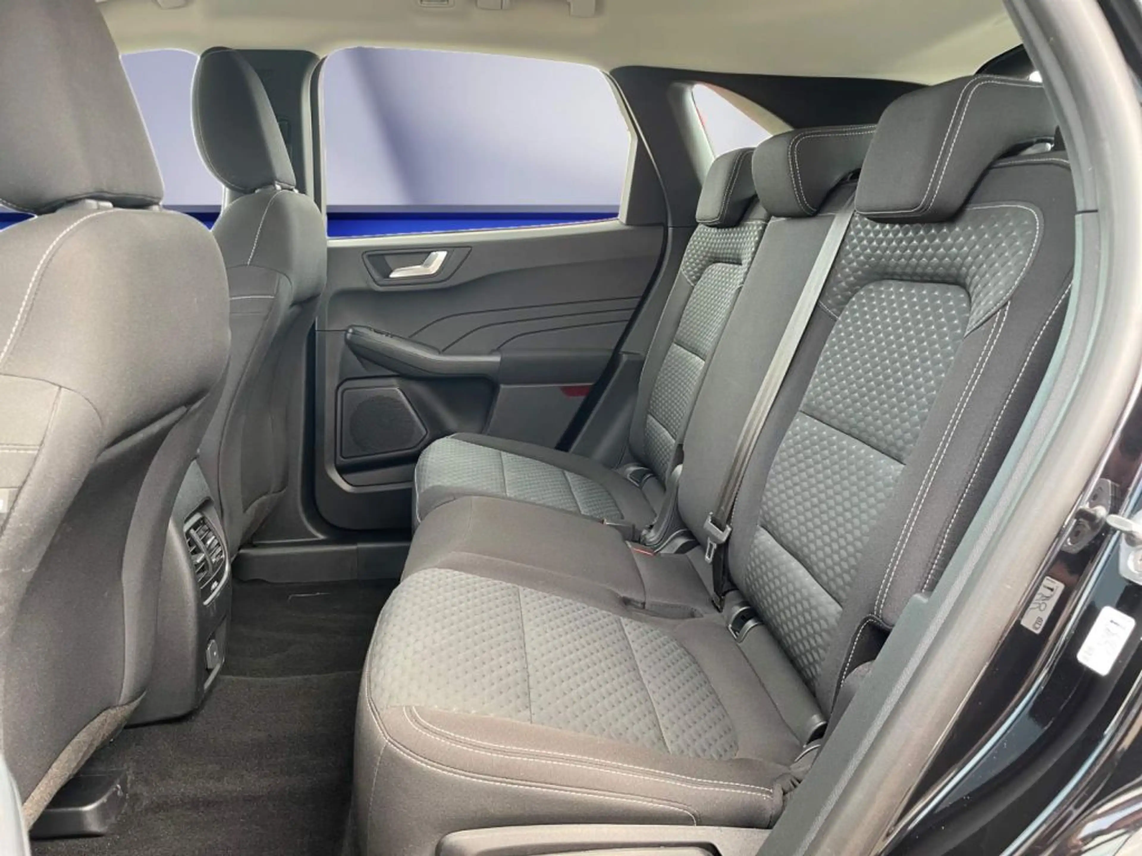 Ford Kuga 2.5 Duratec PHEV COOL&CONNECT *WINTER-PAKET* — photo 9