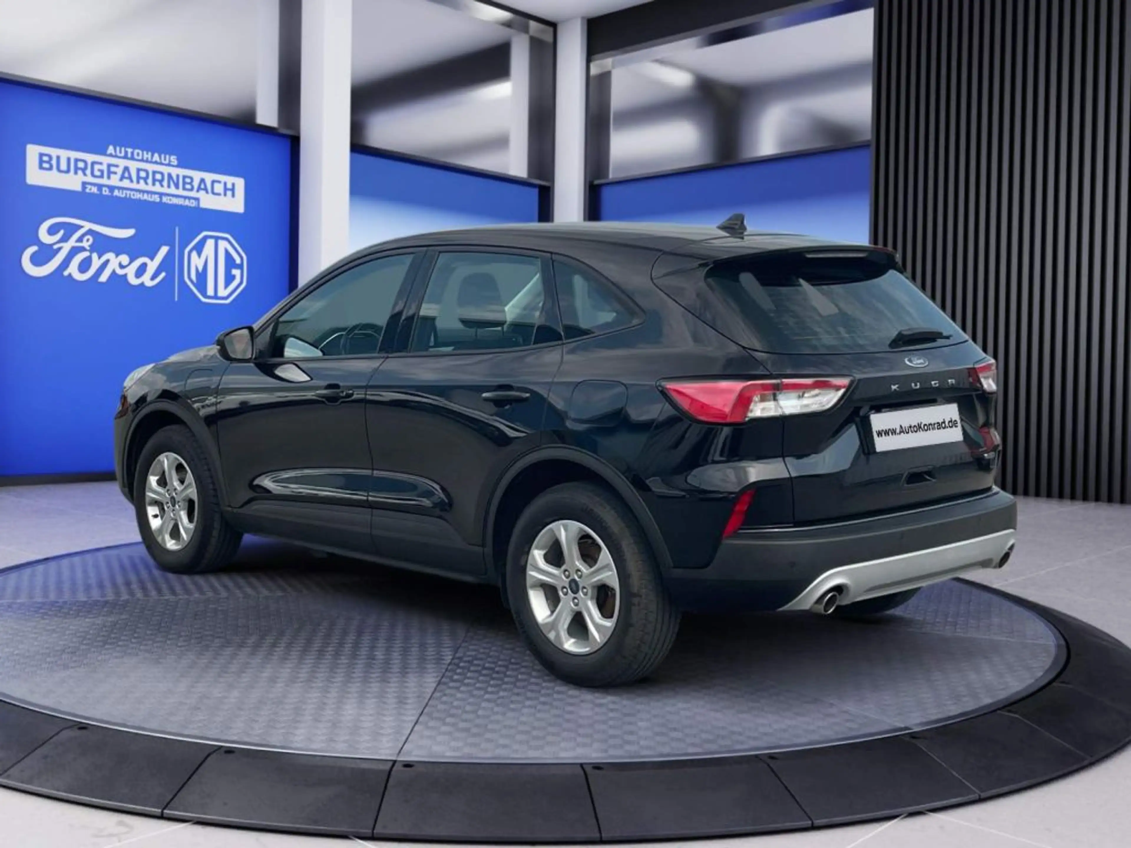 Ford Kuga 2.5 Duratec PHEV COOL&CONNECT *WINTER-PAKET* — photo 4