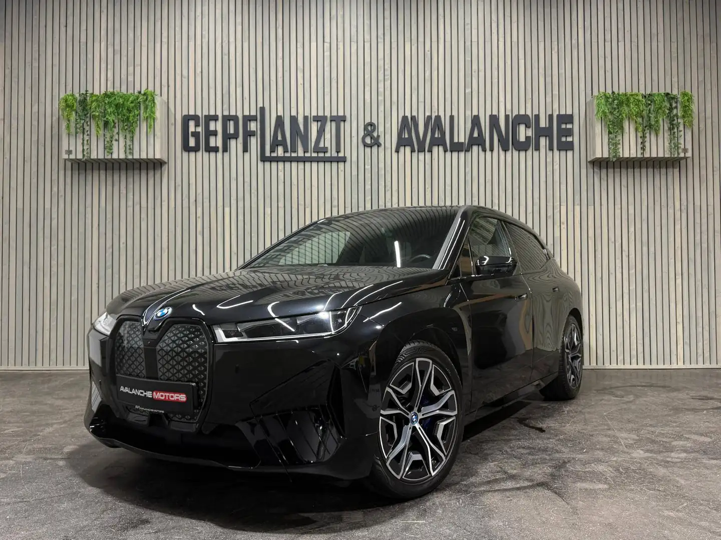 BMW iX 40 Sport xDrive LASER 22'' SKY AHK ALLBLCK 360 Schwarz - 2
