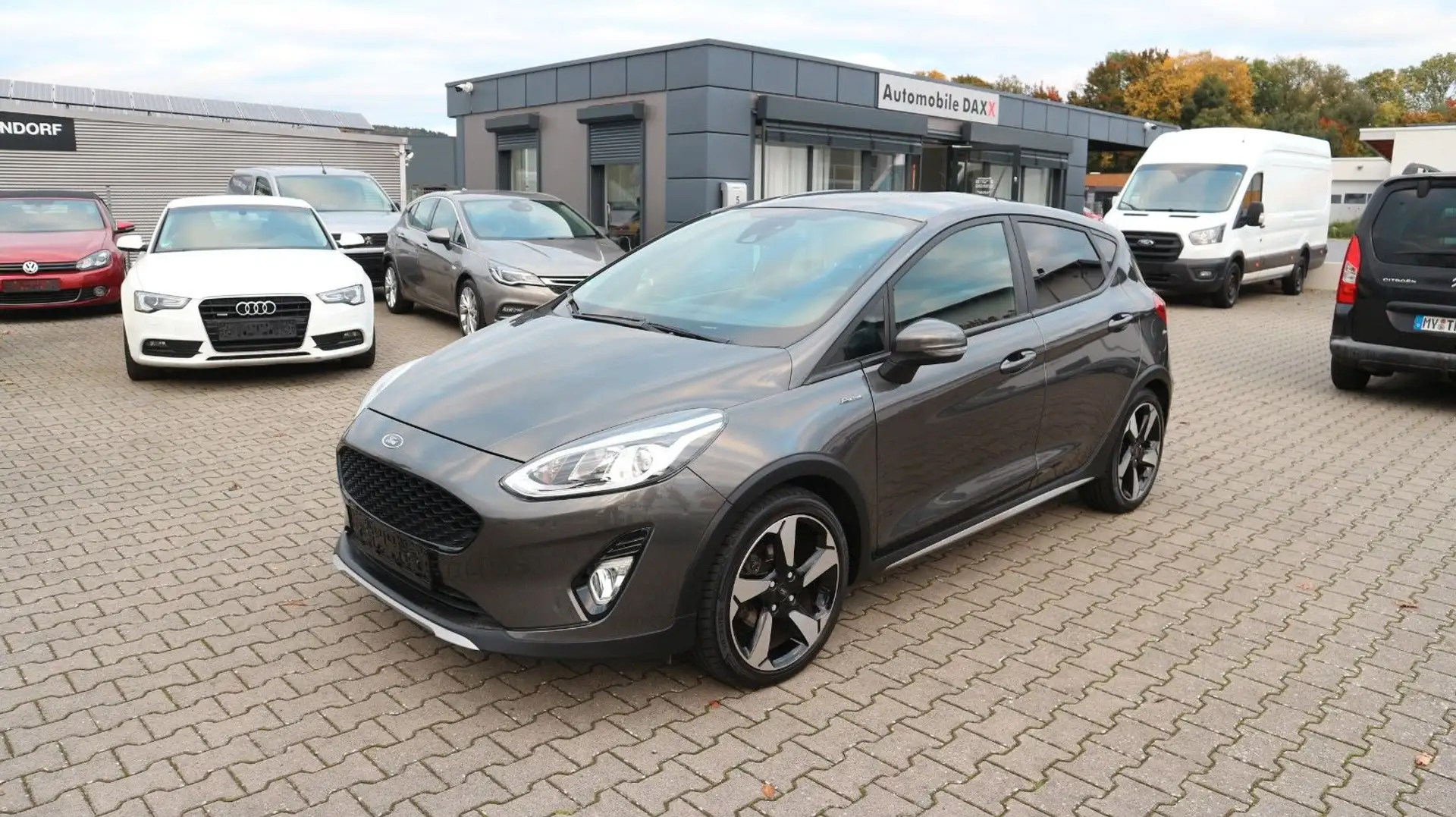 Ford Fiesta 1.0 EcoBoost Active Colourline Grau - 1